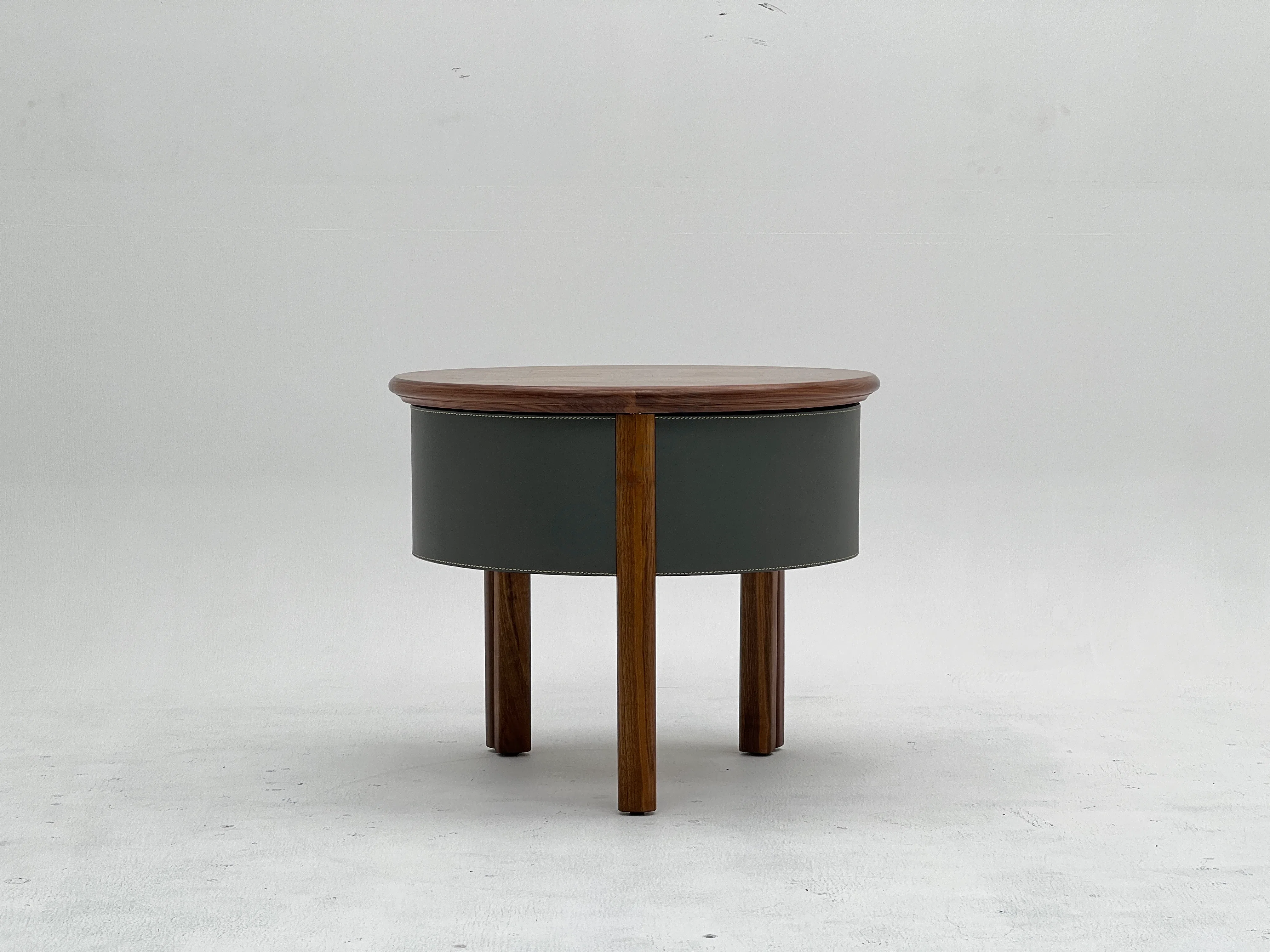 Угловой столик HERMES Metiers