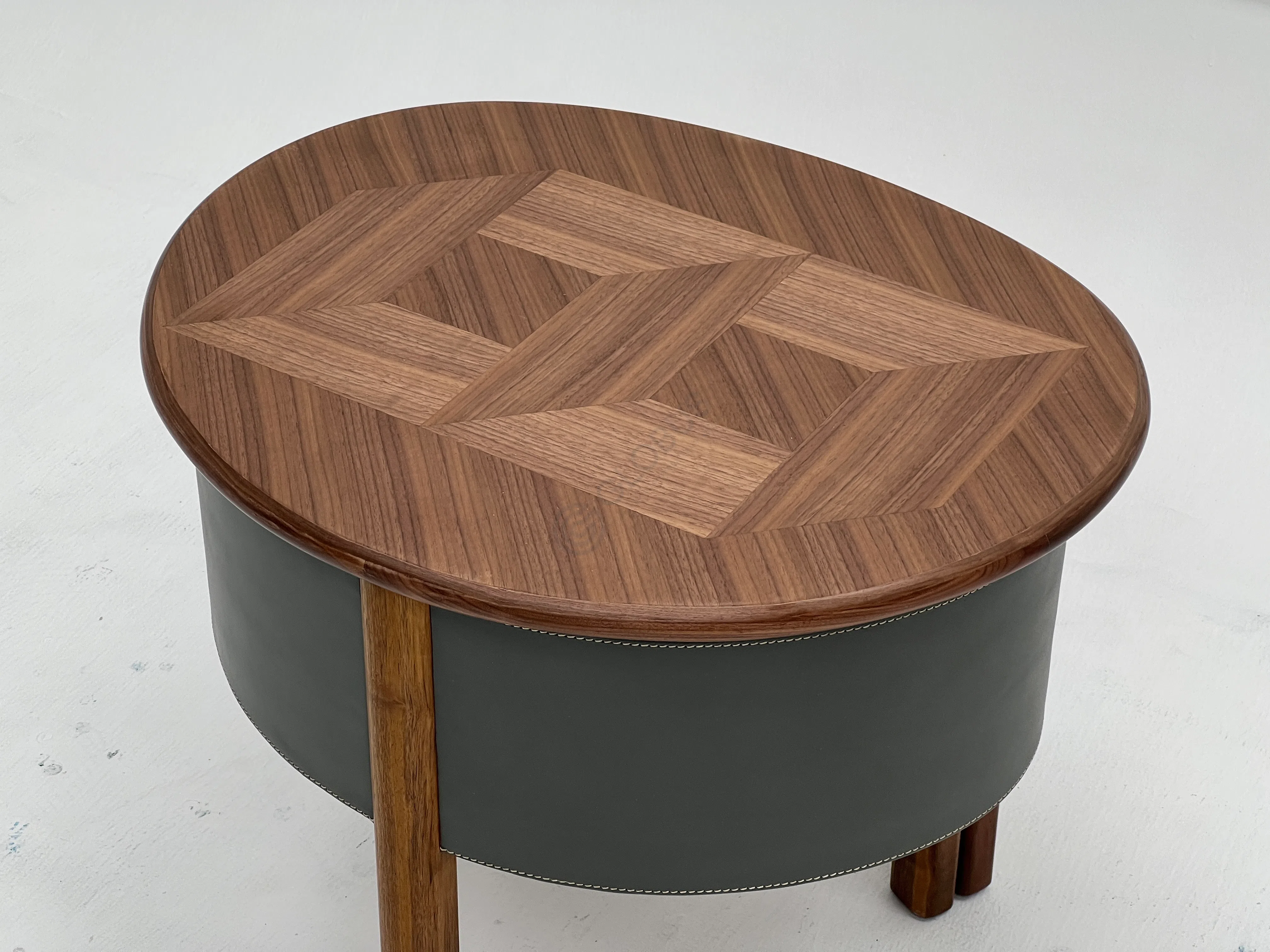 Угловой столик HERMES Metiers