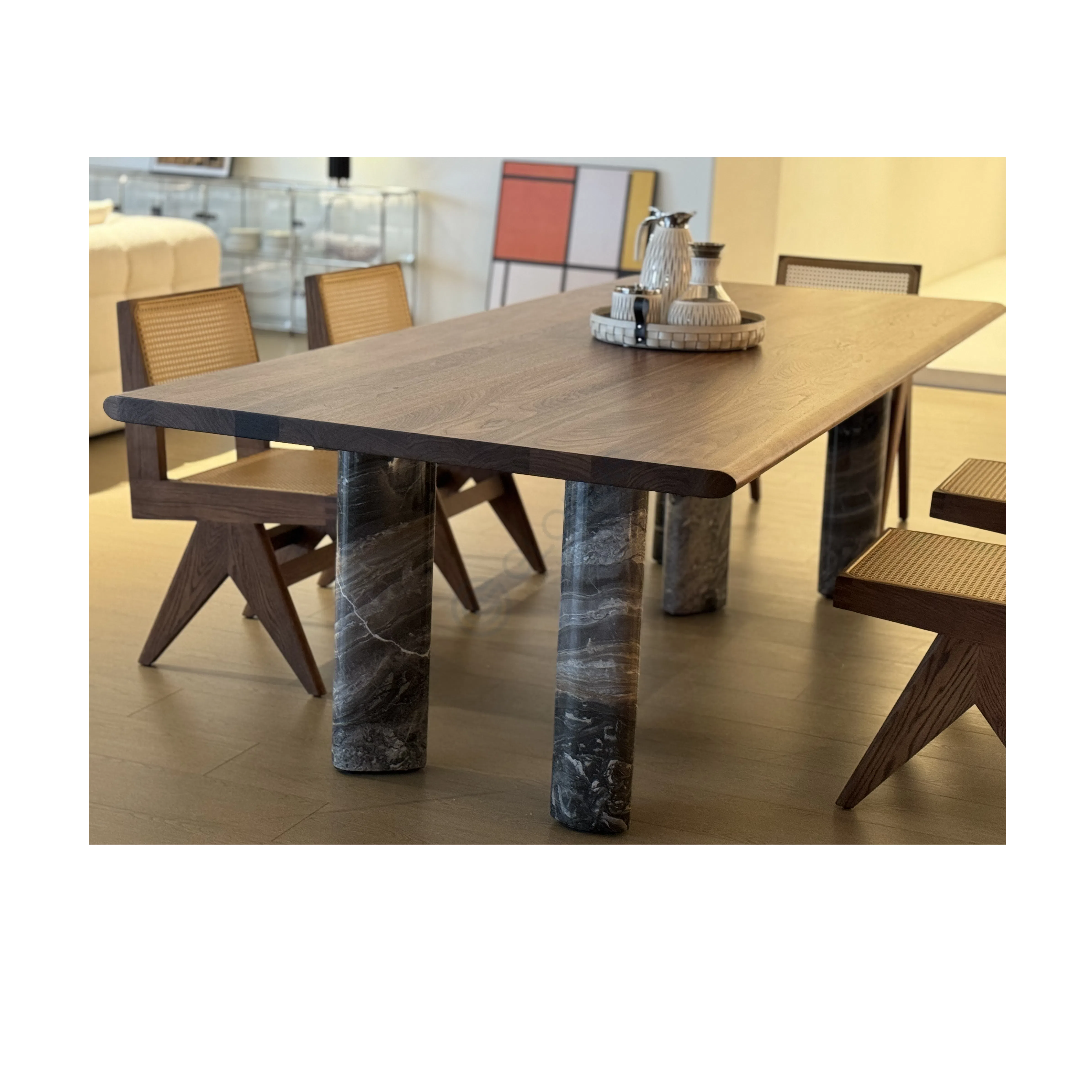 Обеденный стол Udendo