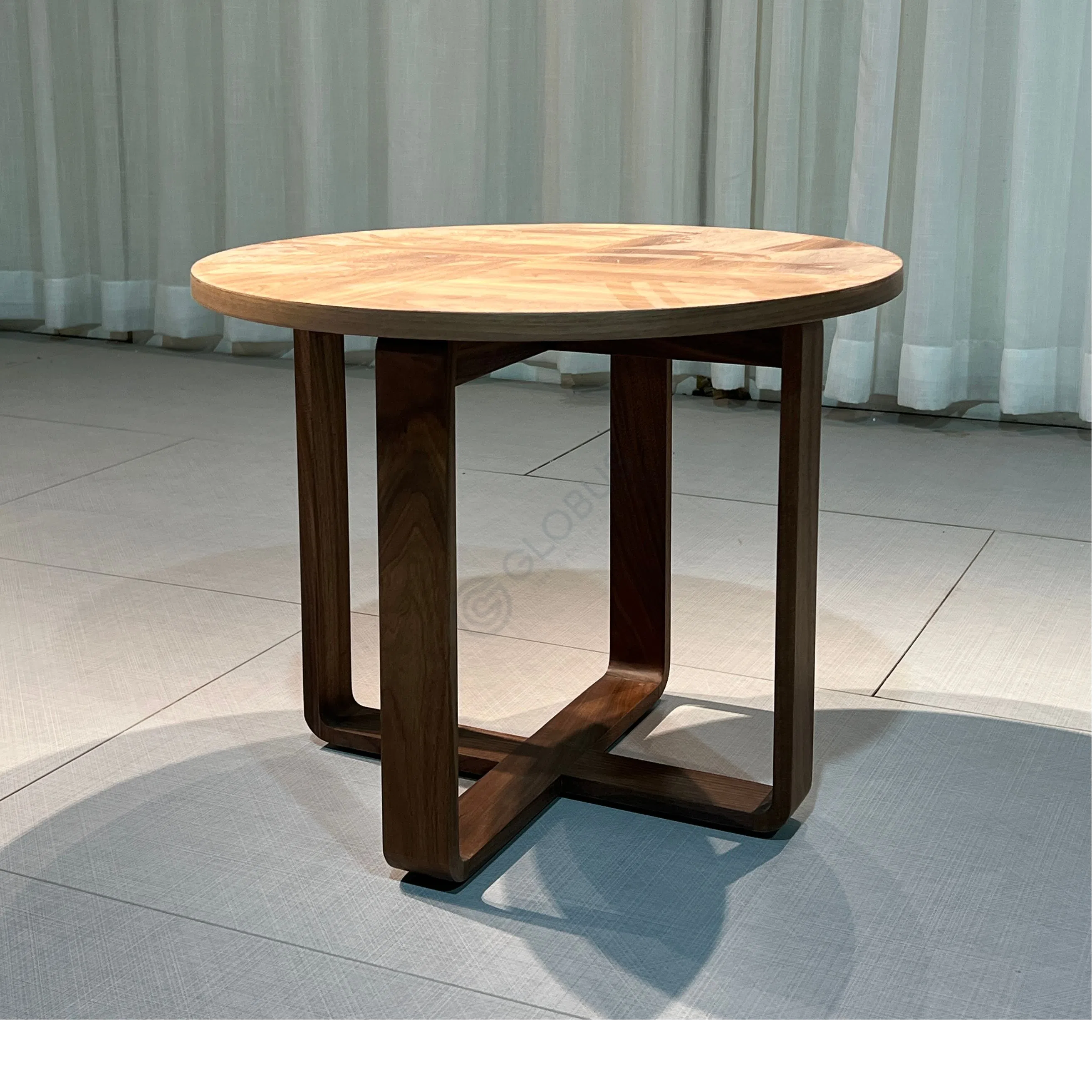 Угловой столик HERMES