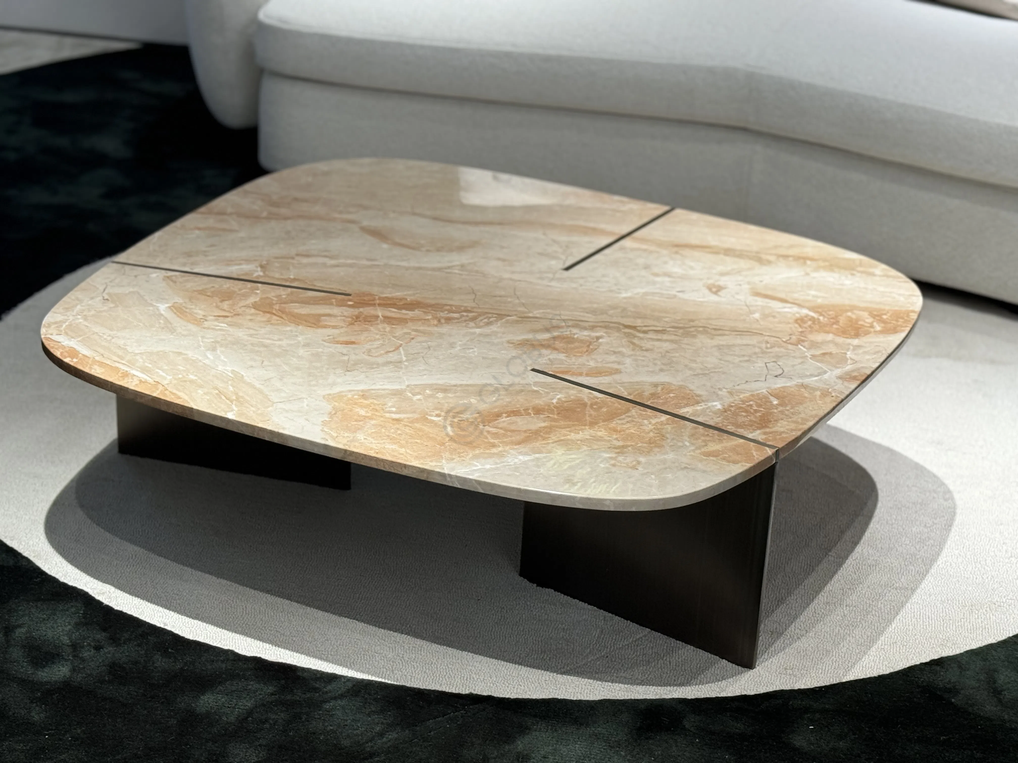 Журнальный столик Letalis