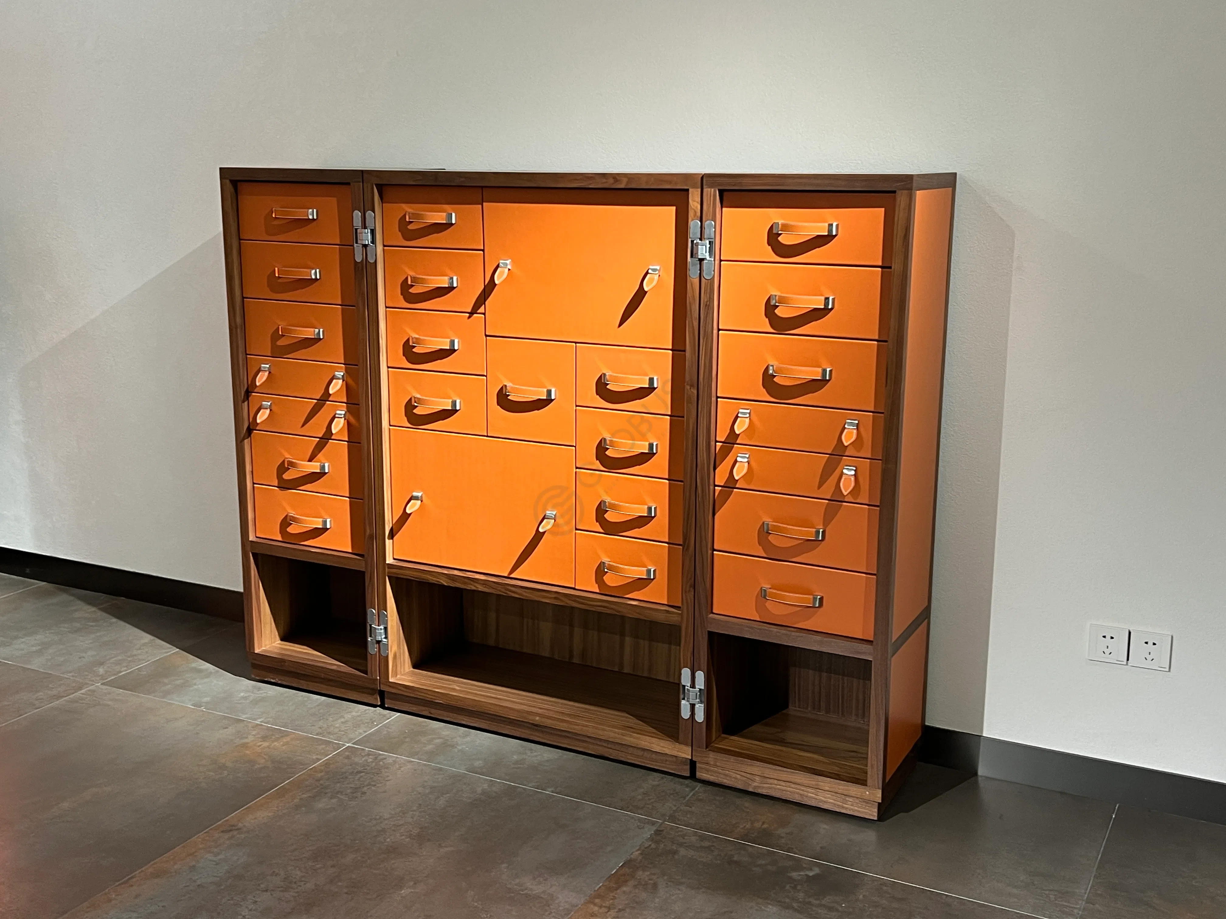 Шкаф для украшений Granarolo