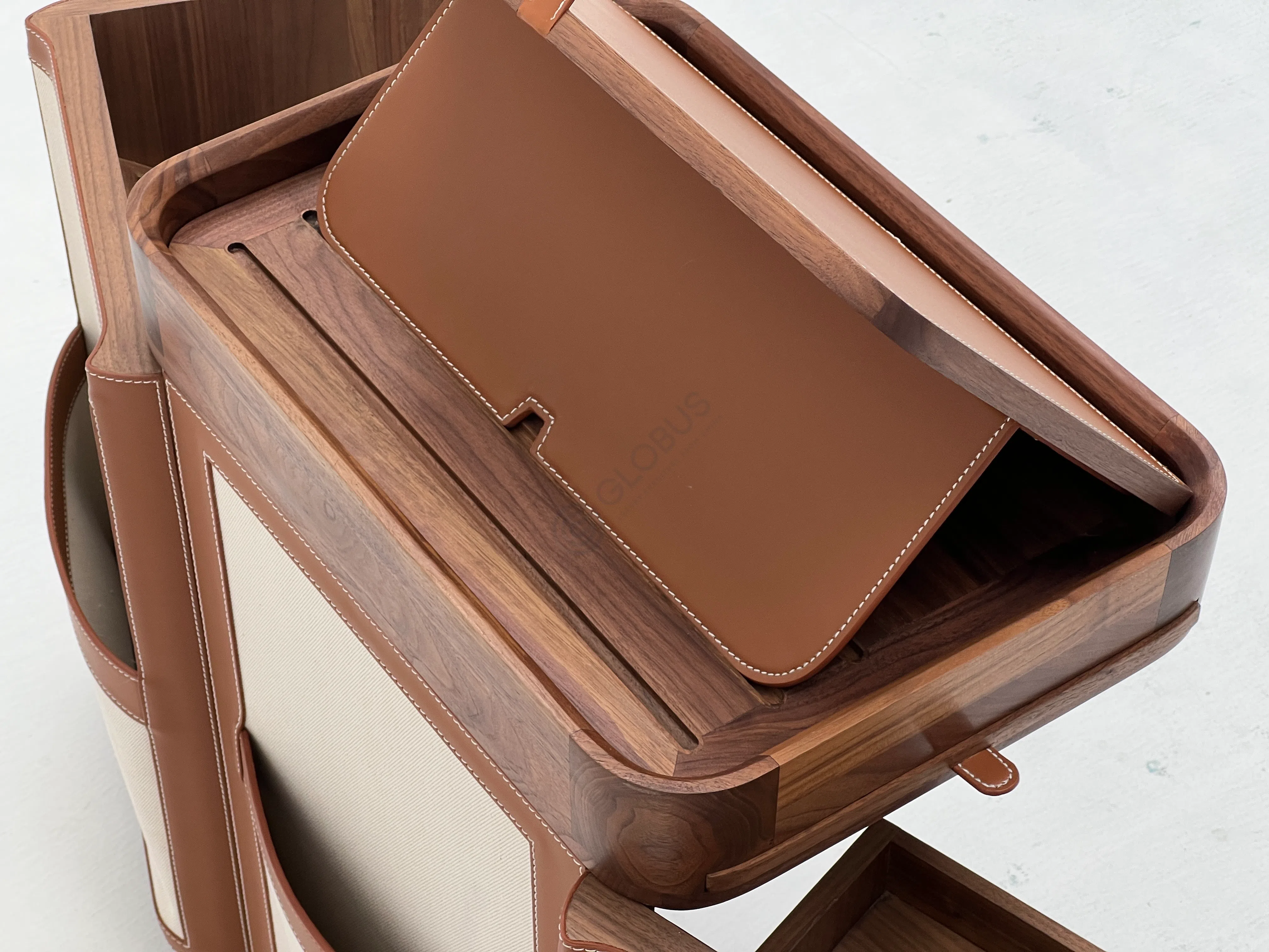 Туалетный столик HERMES Les Necessaires