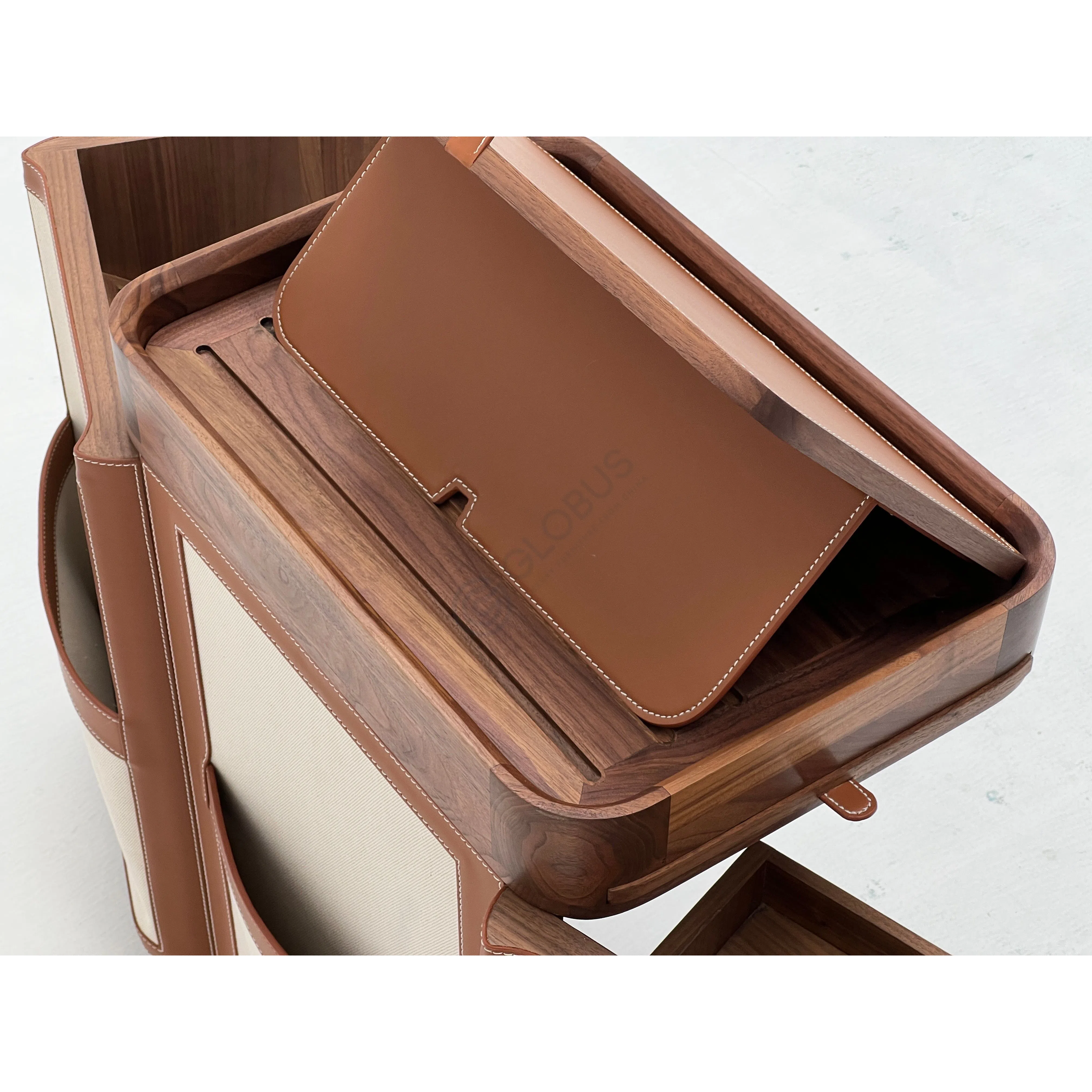 Туалетный столик HERMES