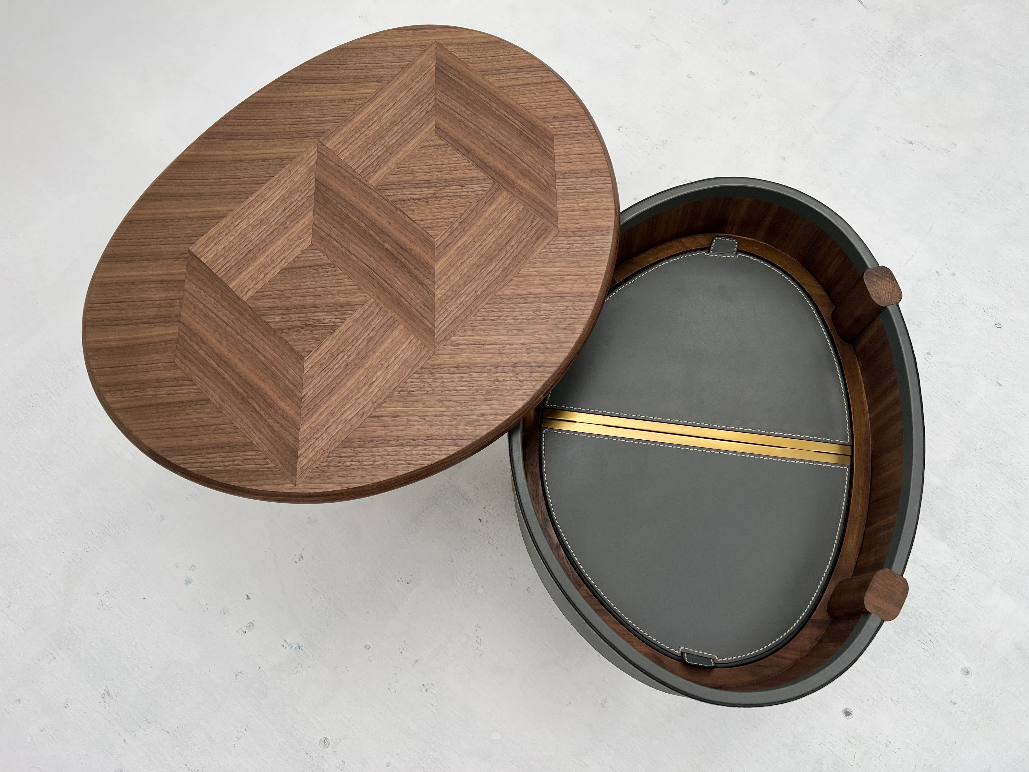 Угловой столик HERMES Metiers