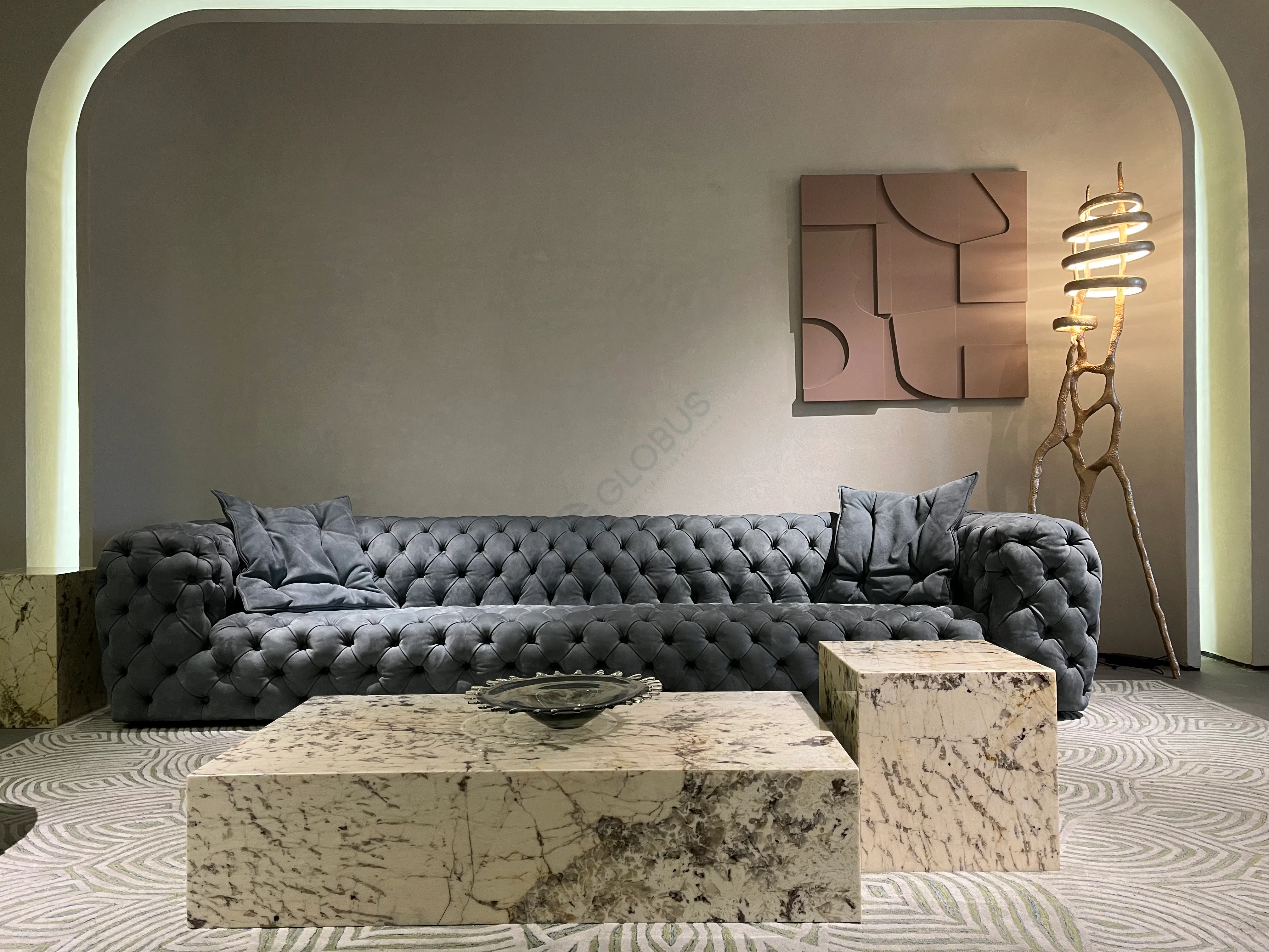 Угловой столик Girogina