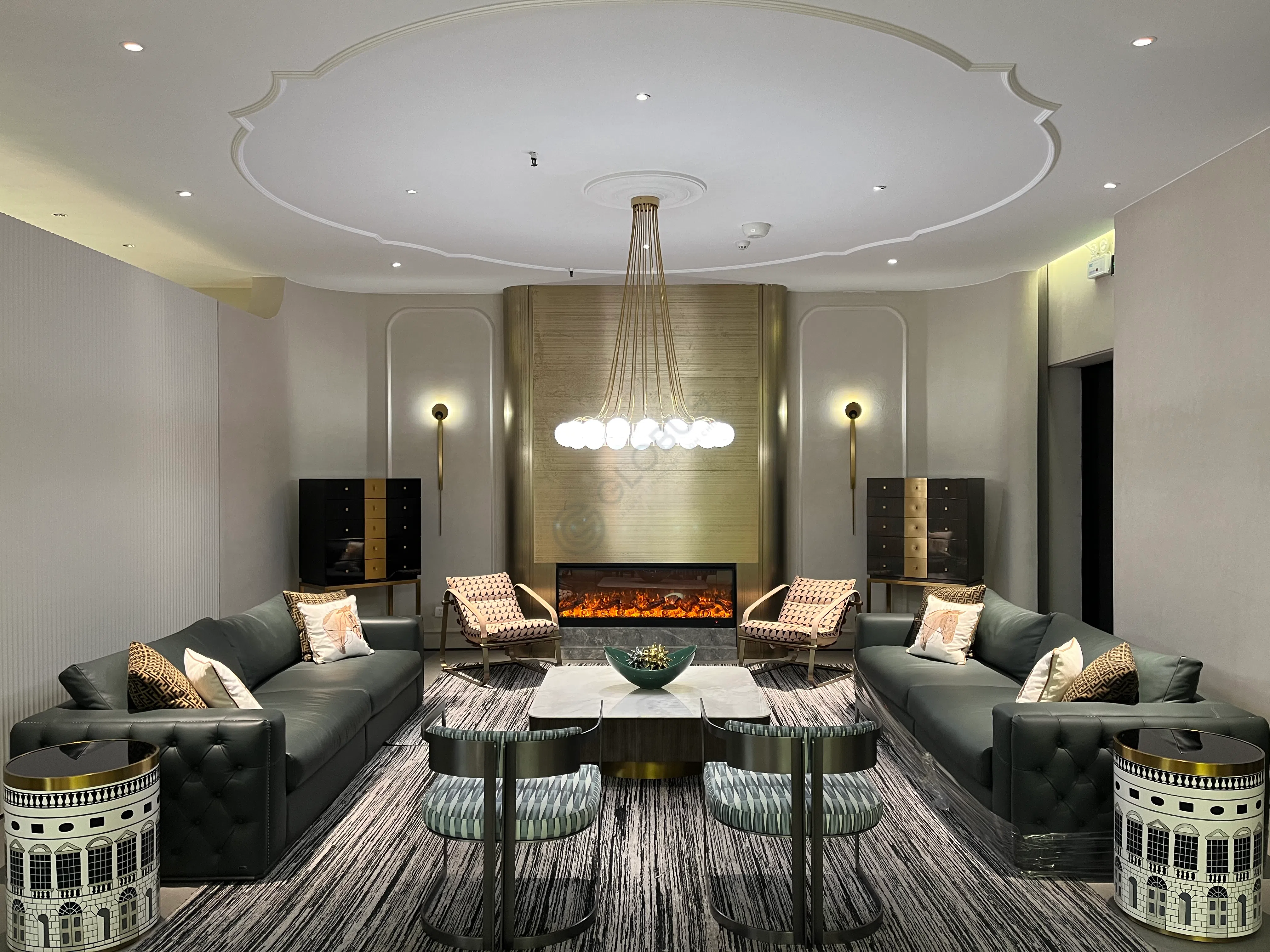 Угловой столик FORNASETTI Paraplyställ