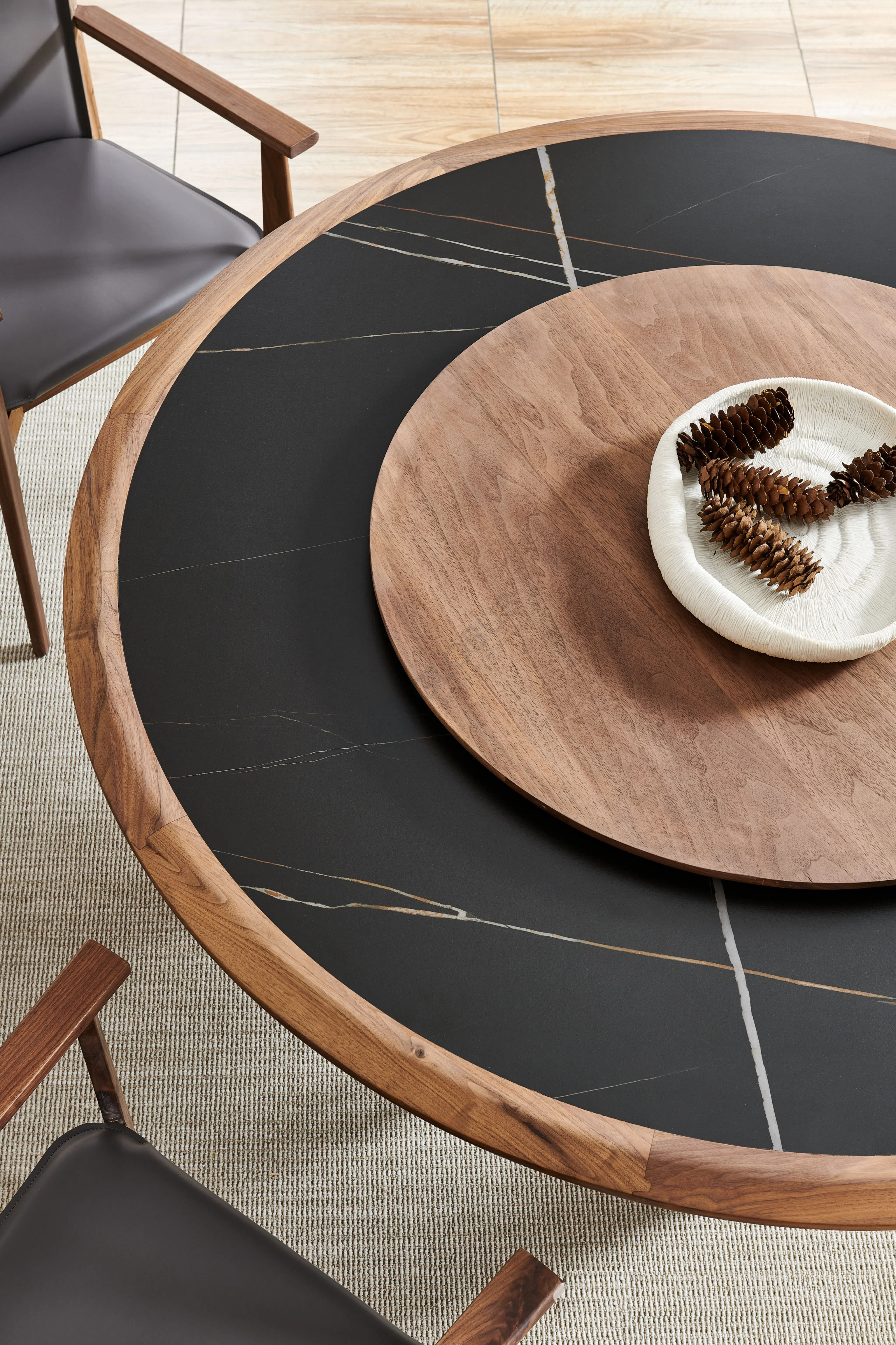 Обеденный стол PORADA Thayl