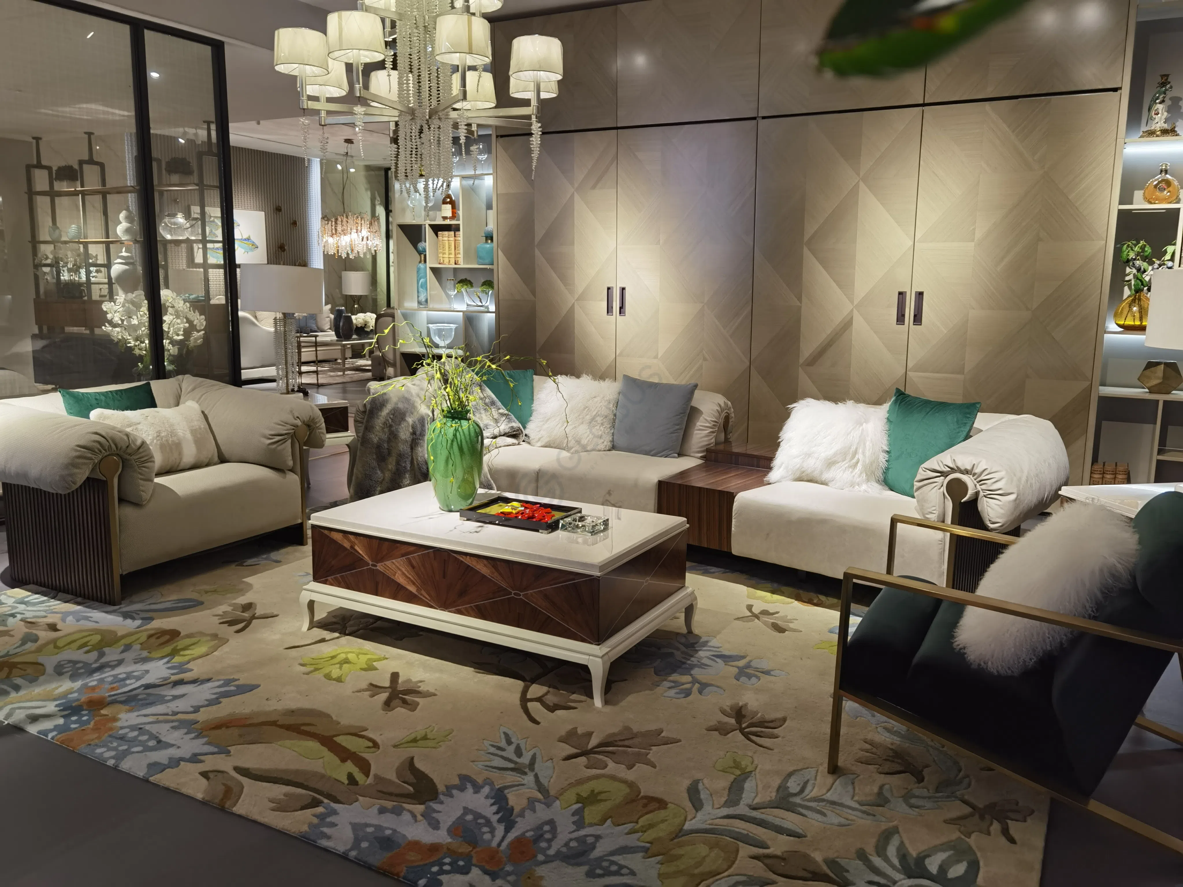 Журнальный столик CARACOLE Im A Fan