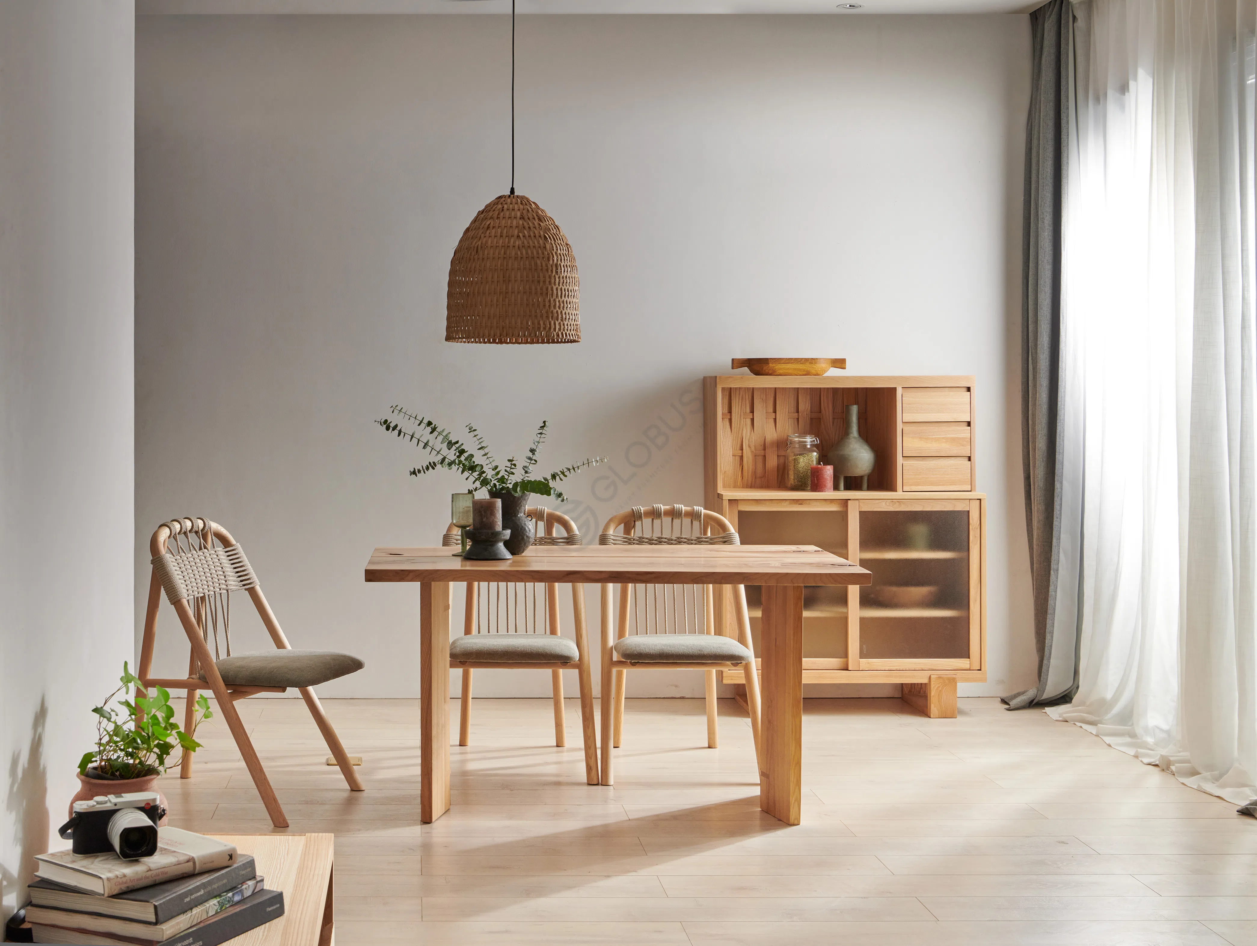 Обеденный стол Gaudentia