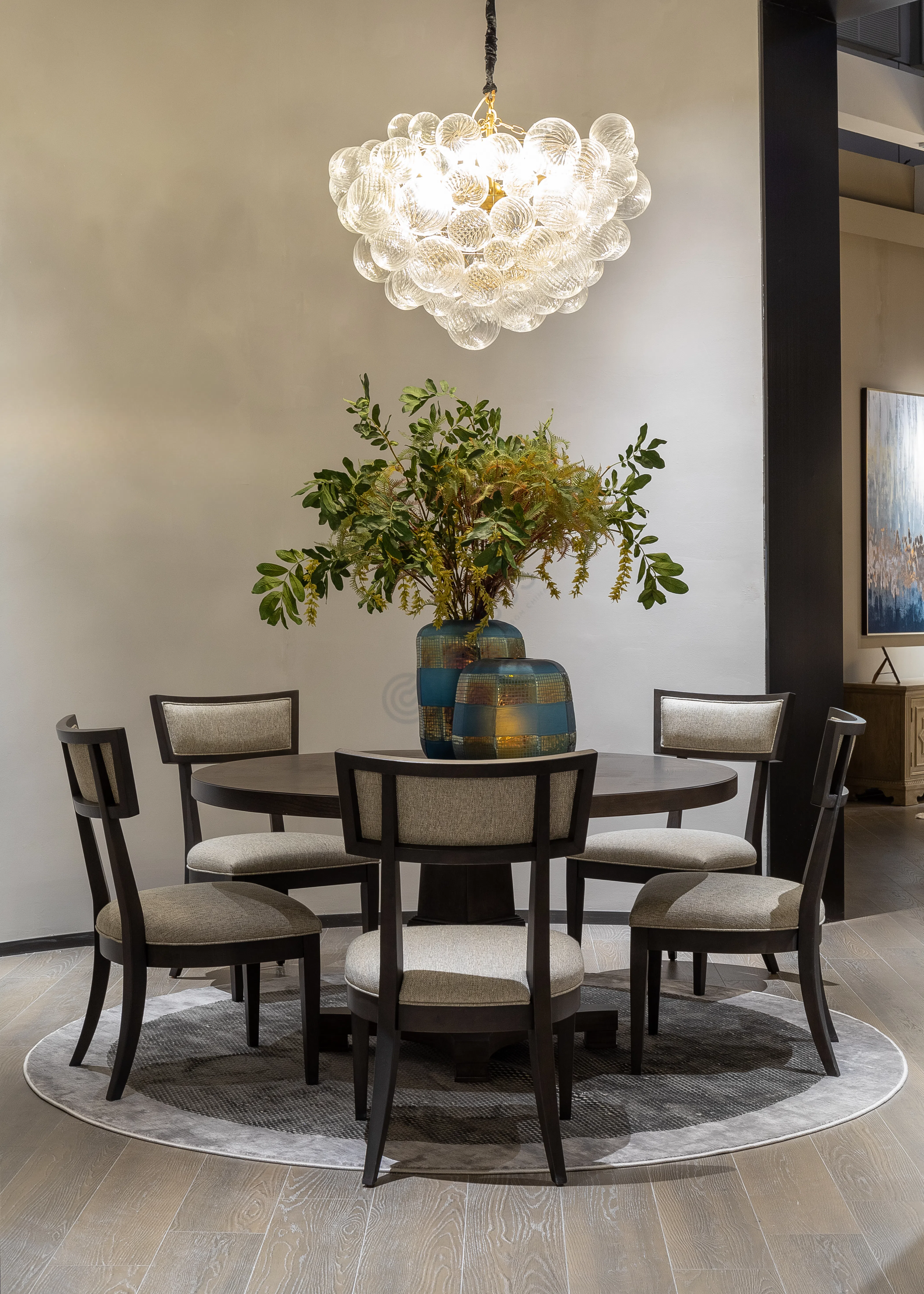 Обеденный стул UNIVERSAL FURNITURE Ambrose