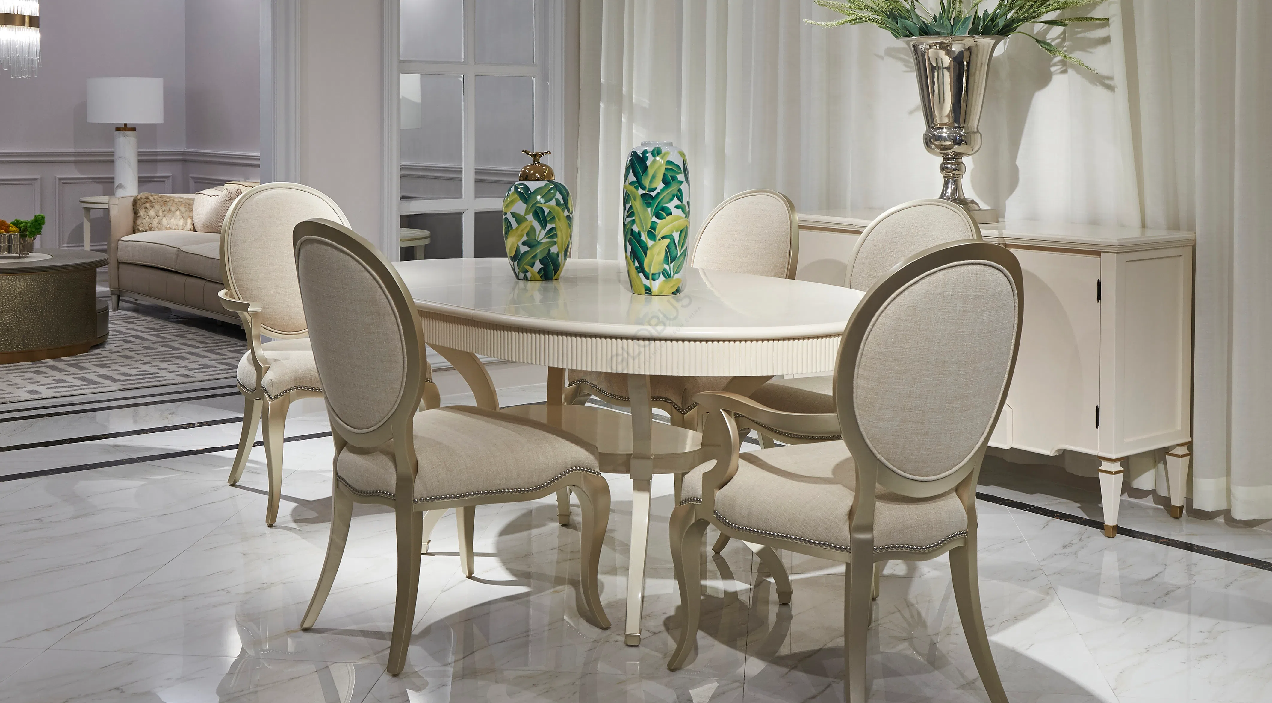 Обеденный стол Ninyas