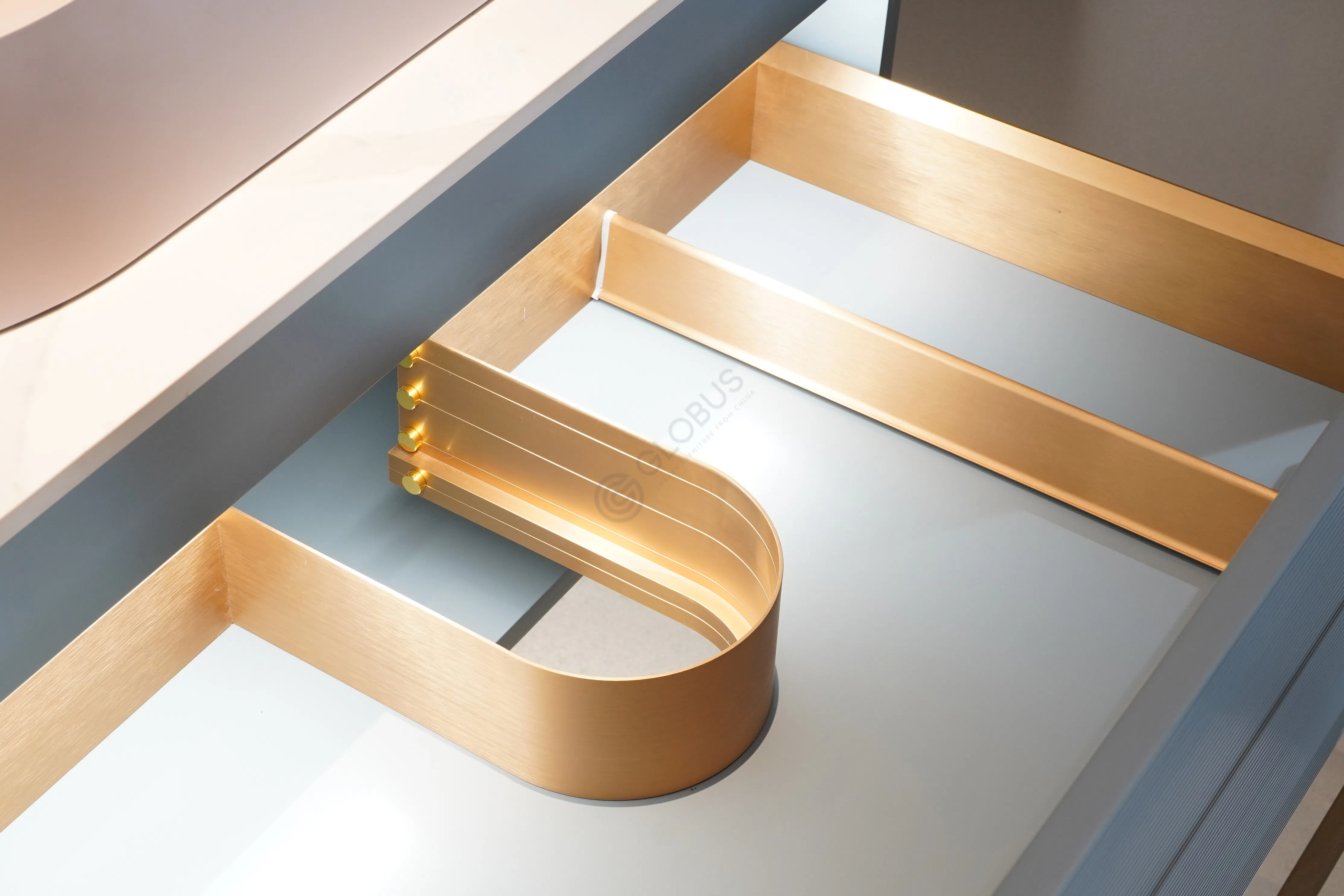 Ванный шкаф Volitor