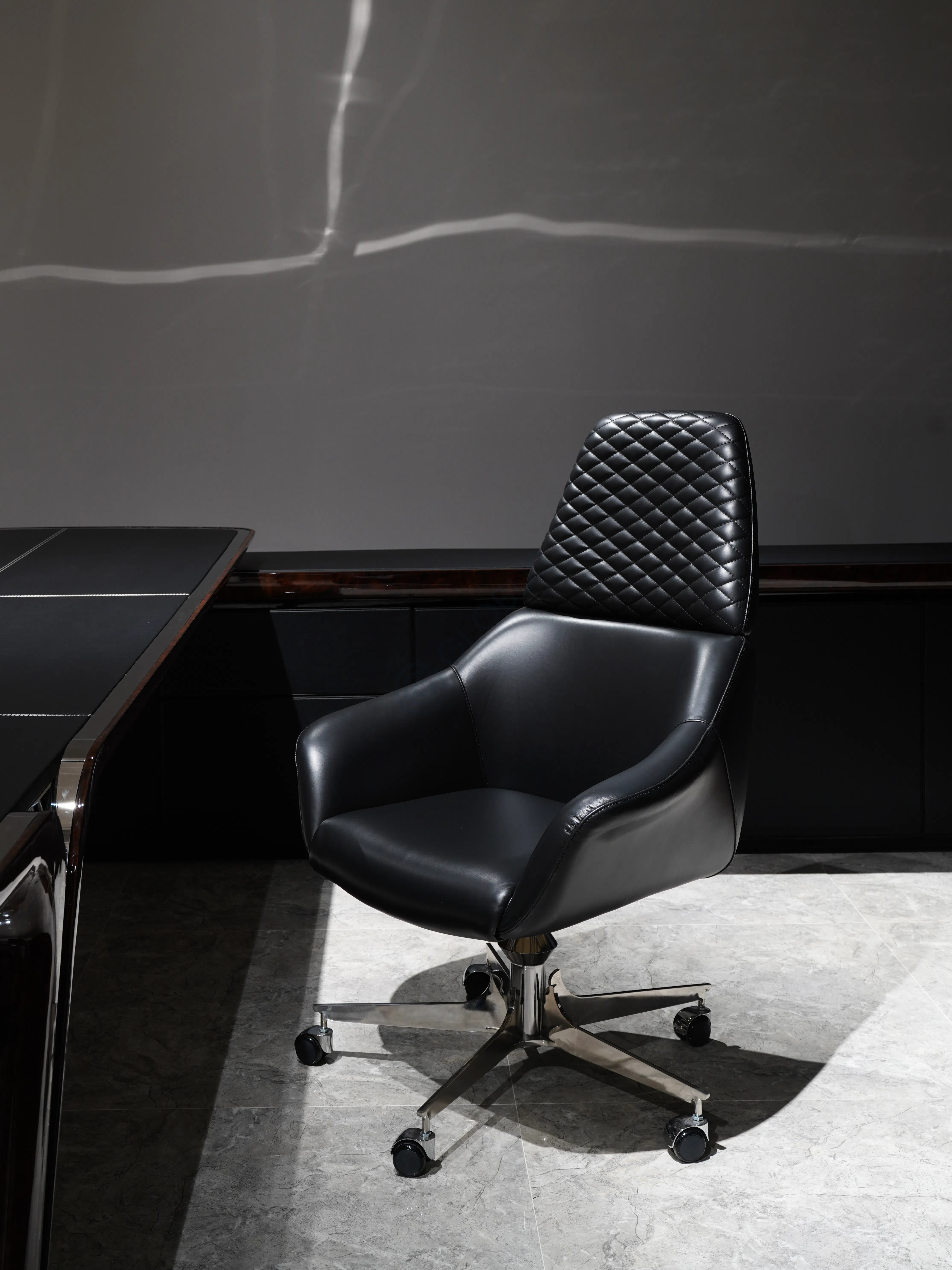 Кресло для руководителя Primitia