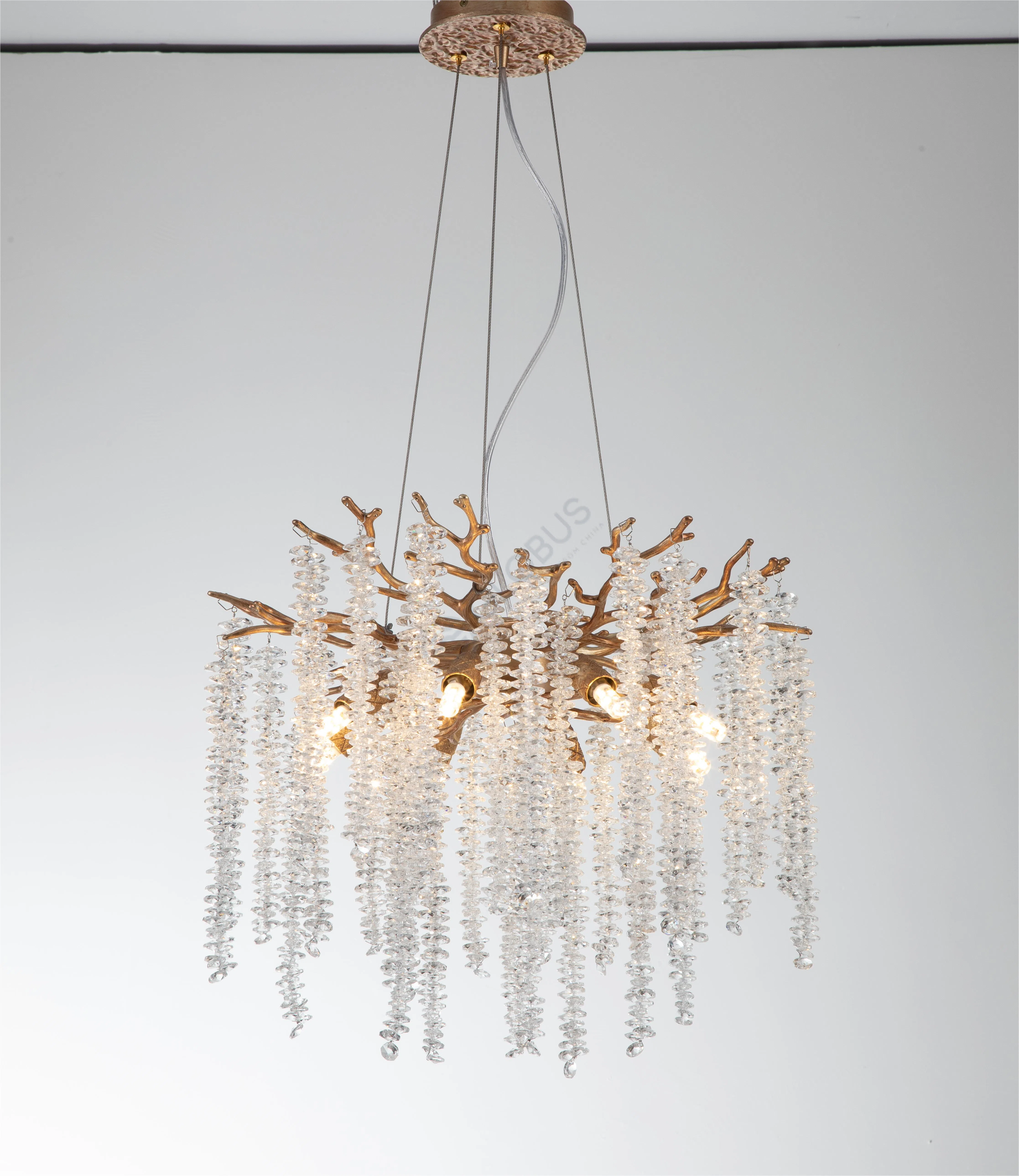 Люстра Humilius