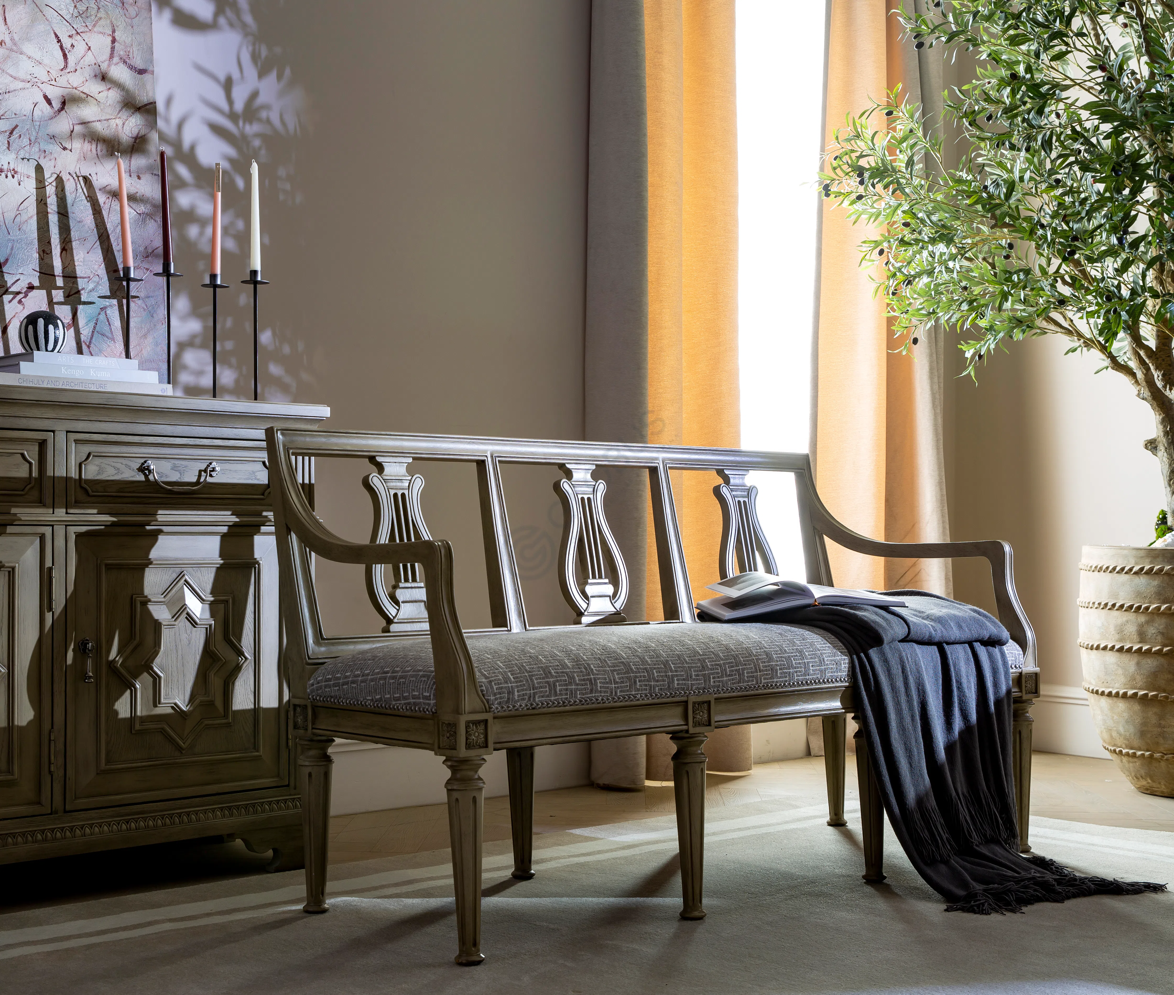 Скамья Multifariam