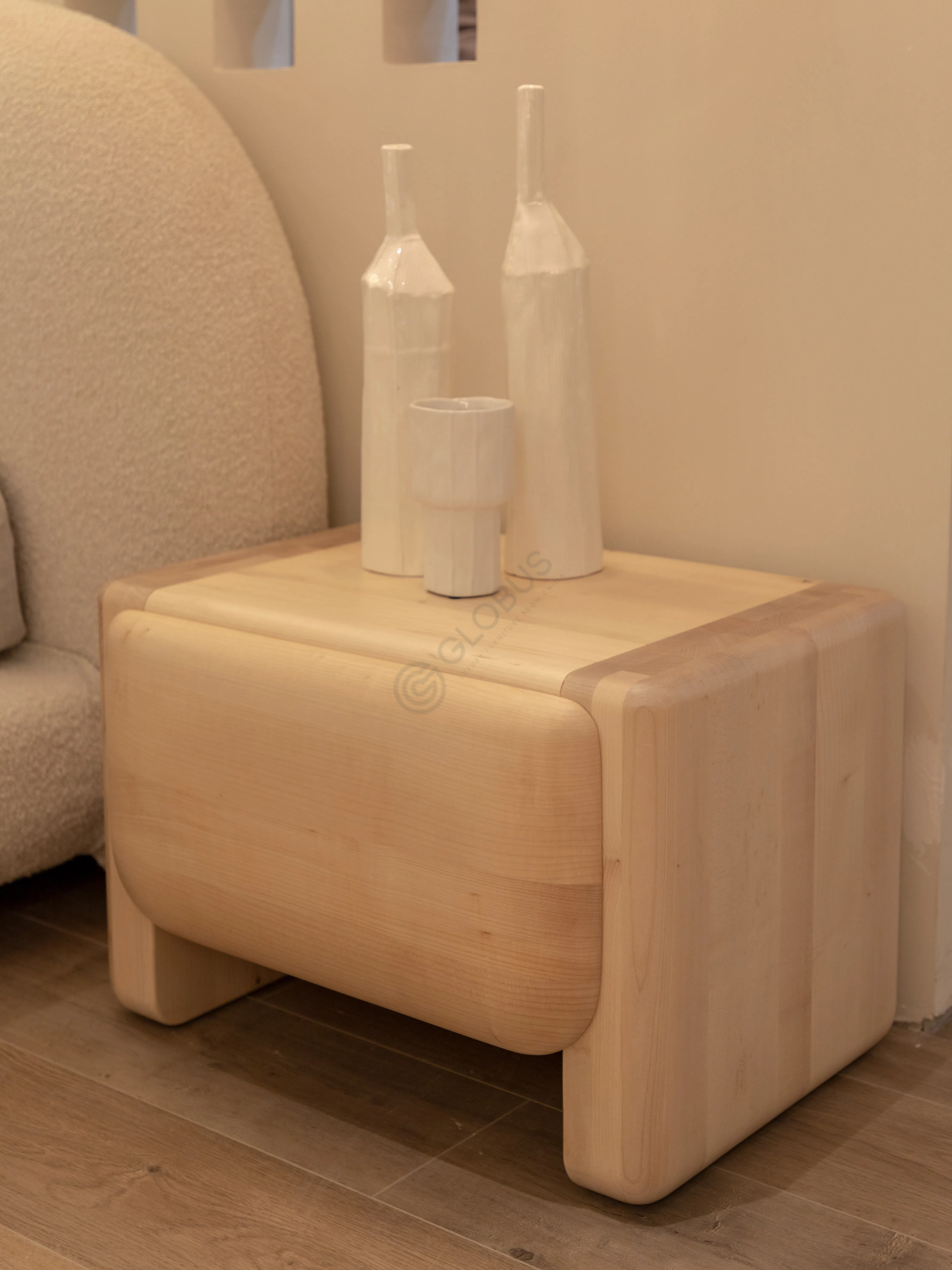 Прикроватная тумба Octaviana