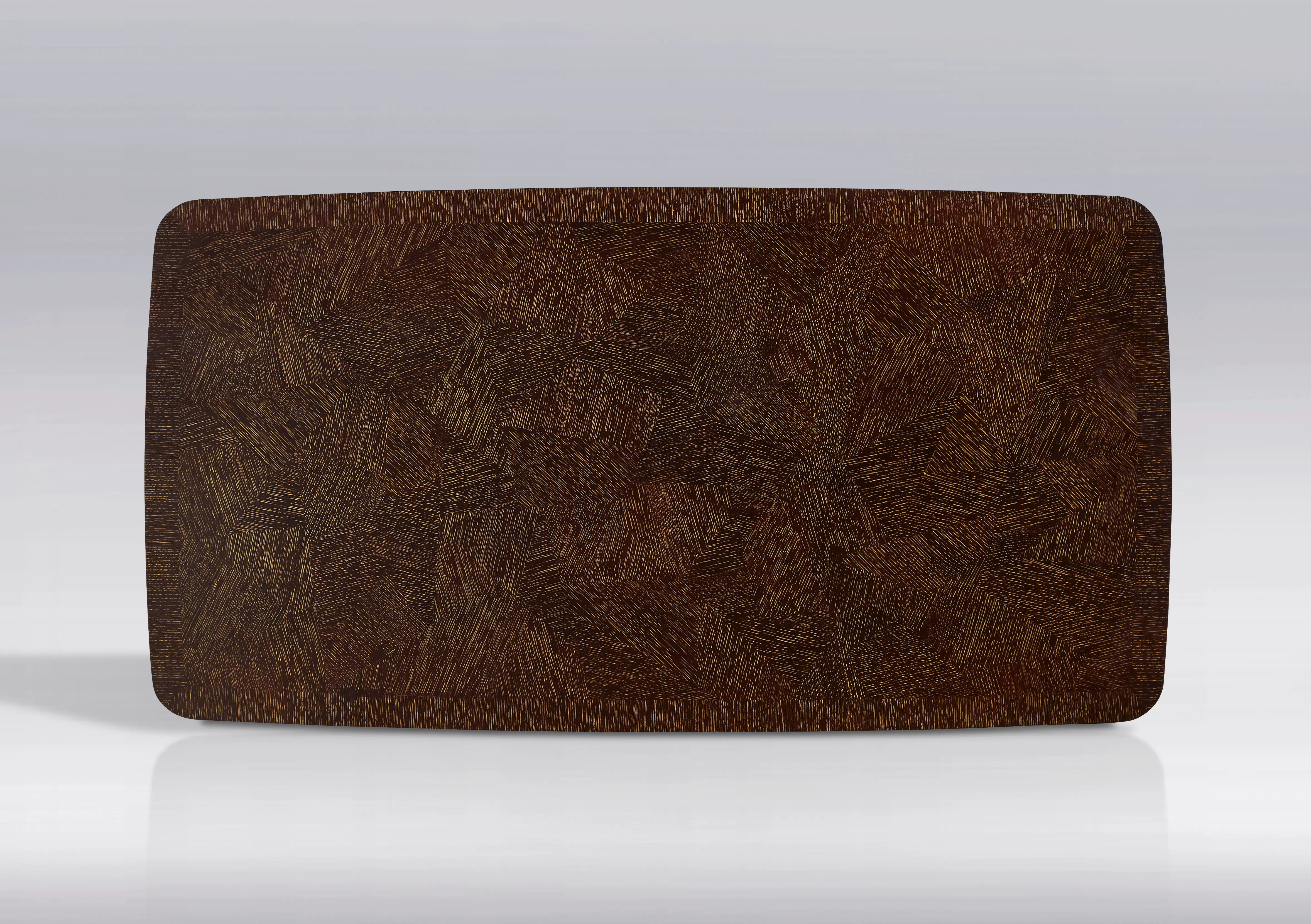 Обеденный стол Reverberate