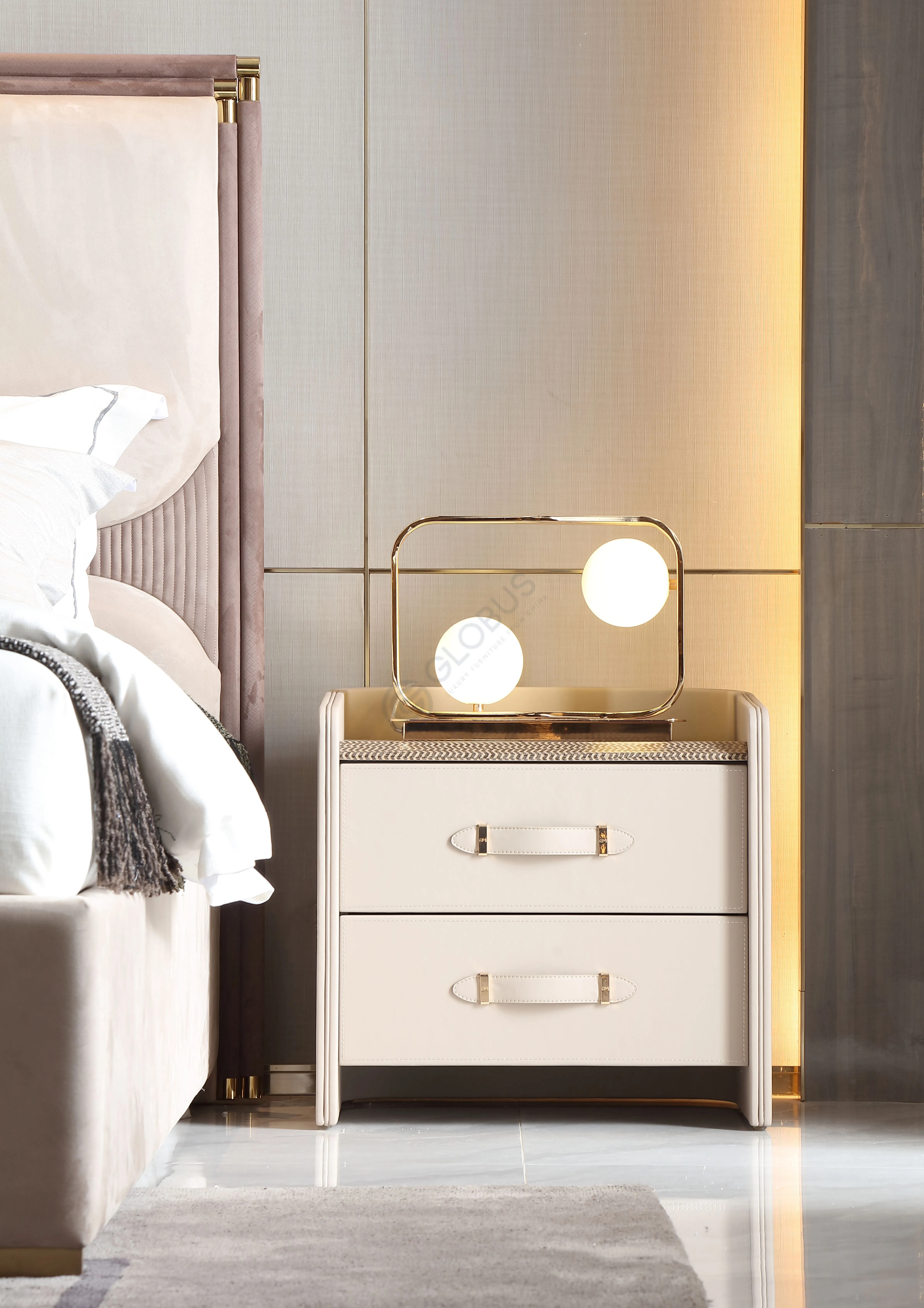 Прикроватная тумба Aquini