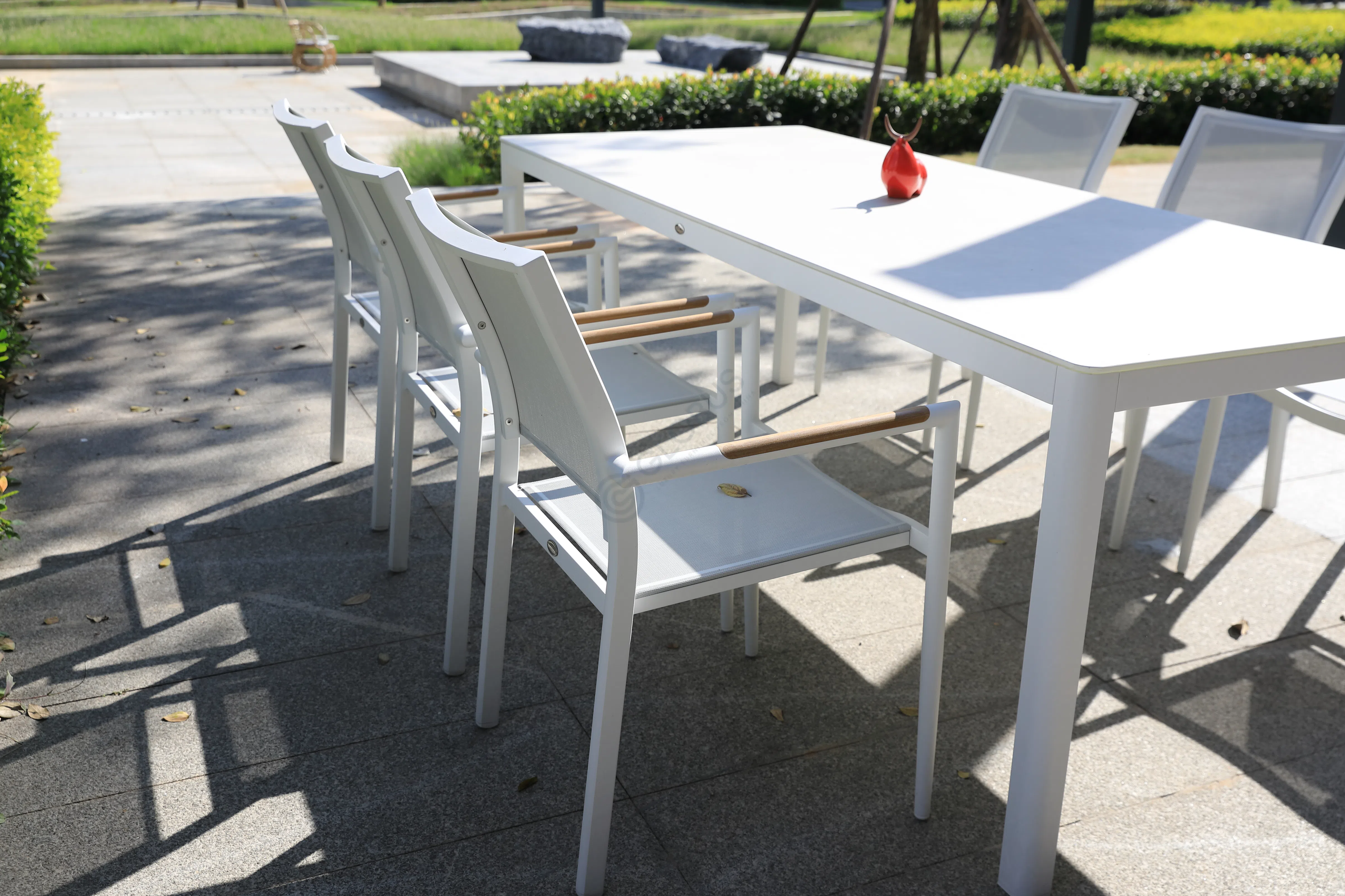 Уличный обеденный стол COUTURE JARDIN