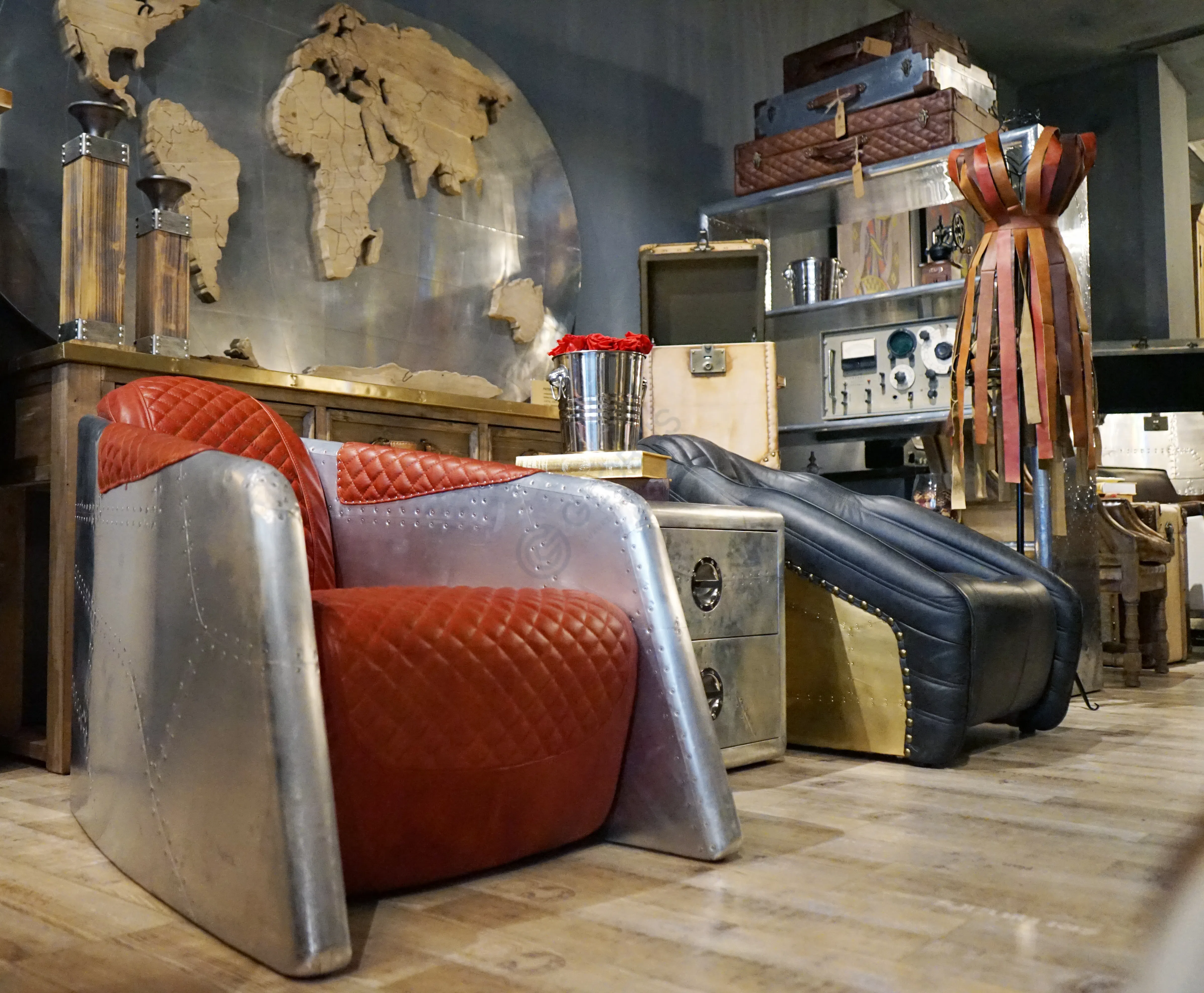 Прикроватная тумба TIMOTHY OULTON Aviator