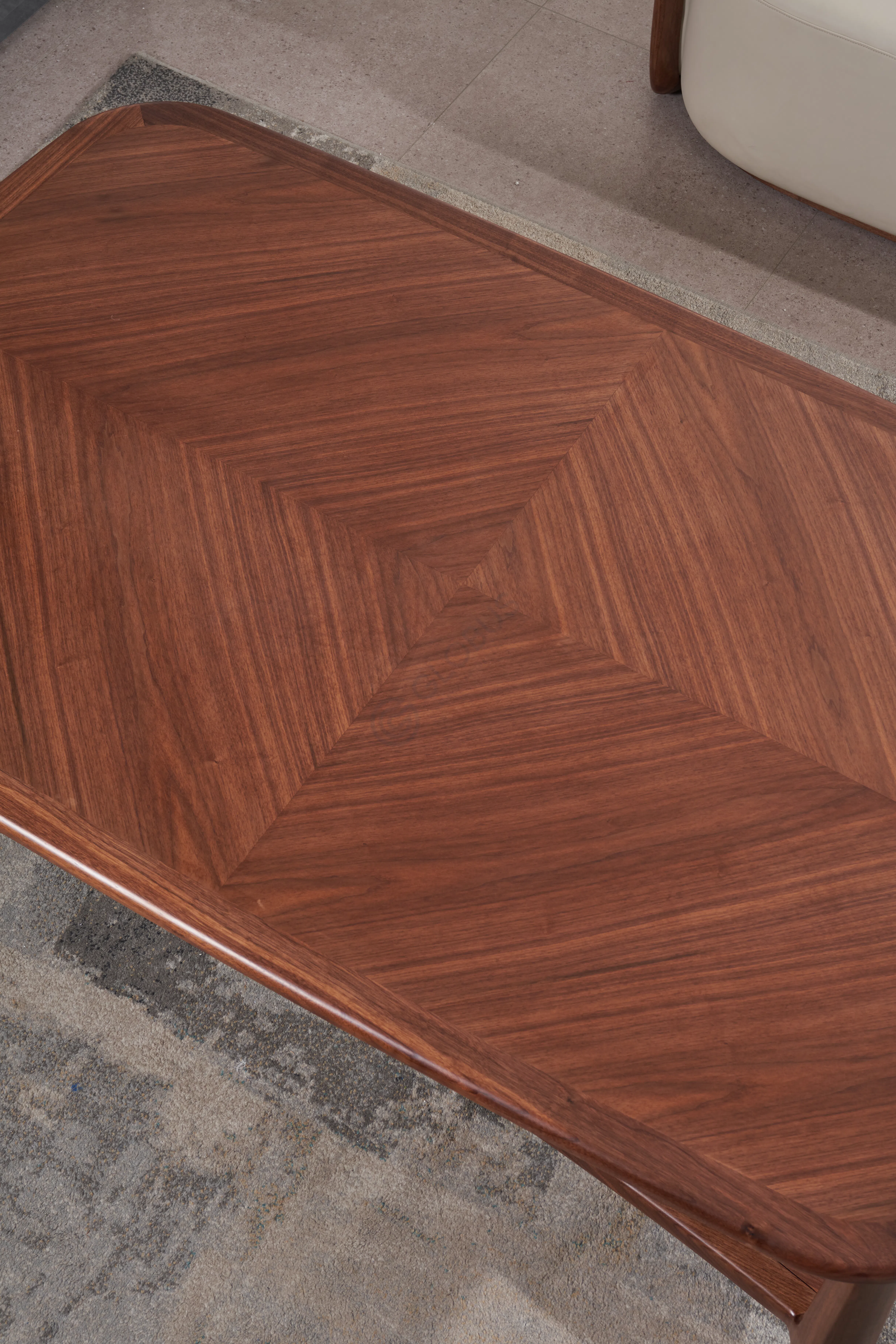 Журнальный столик Gregorius