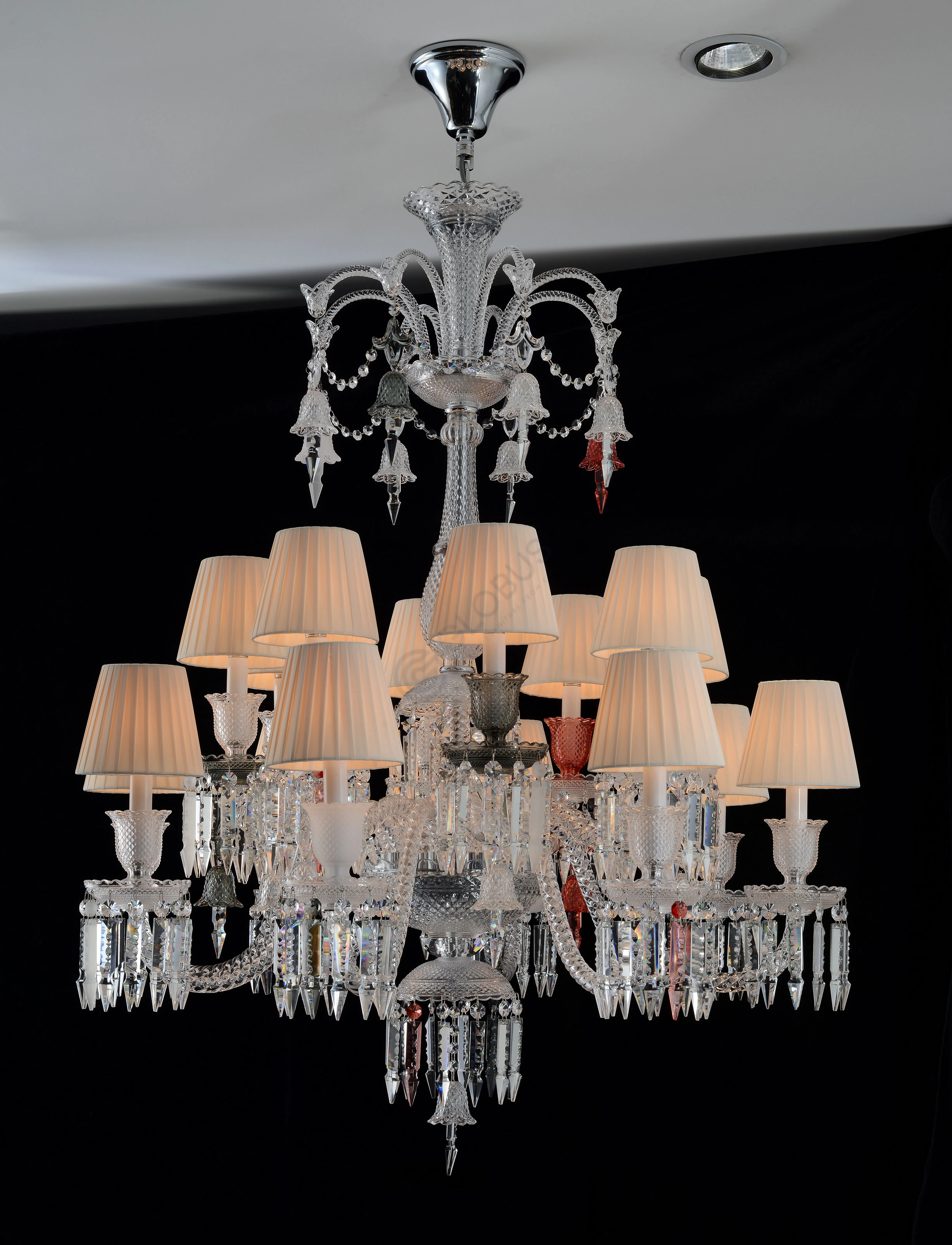 Люстра Nanitia