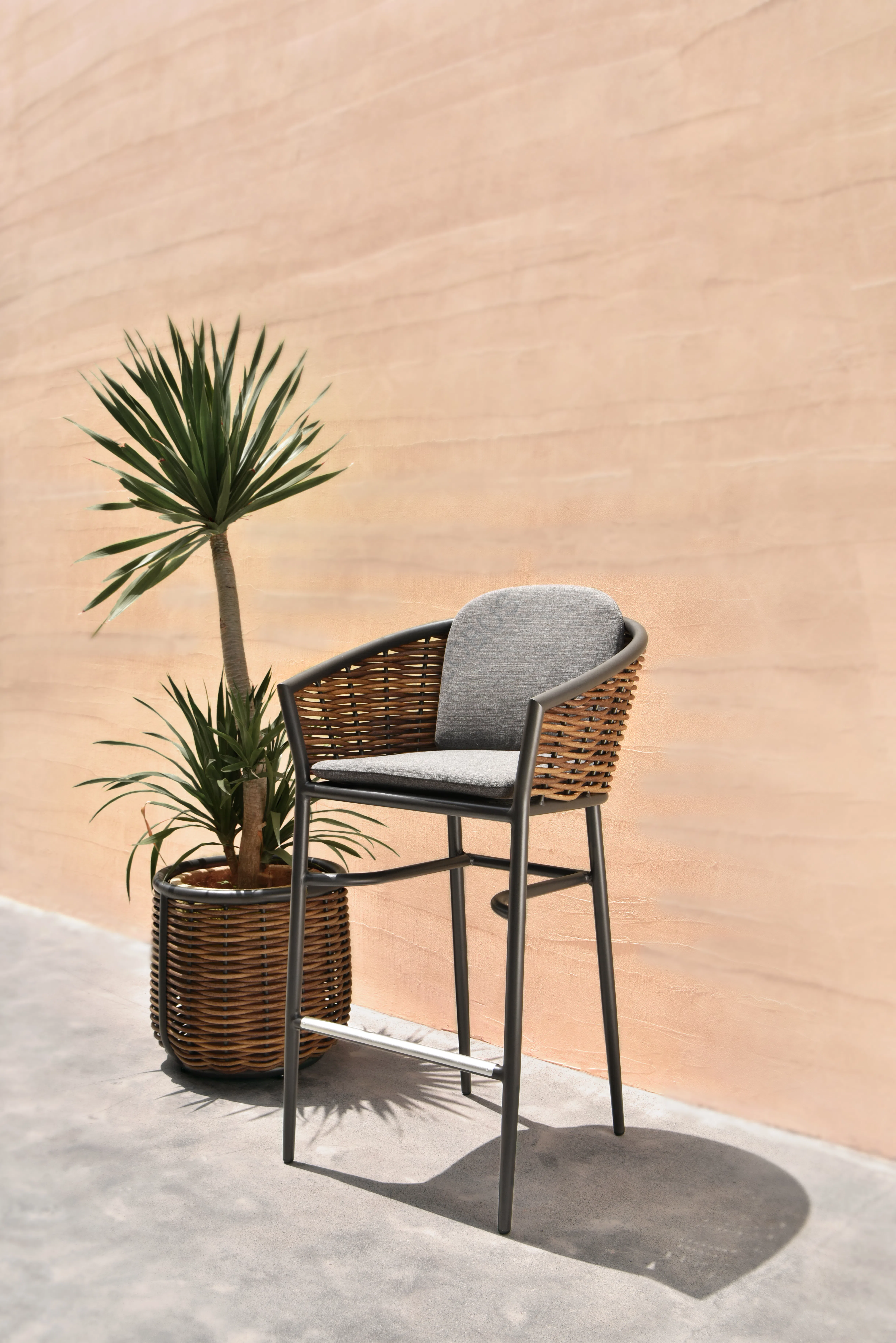 Уличный барный стул Pompelmo