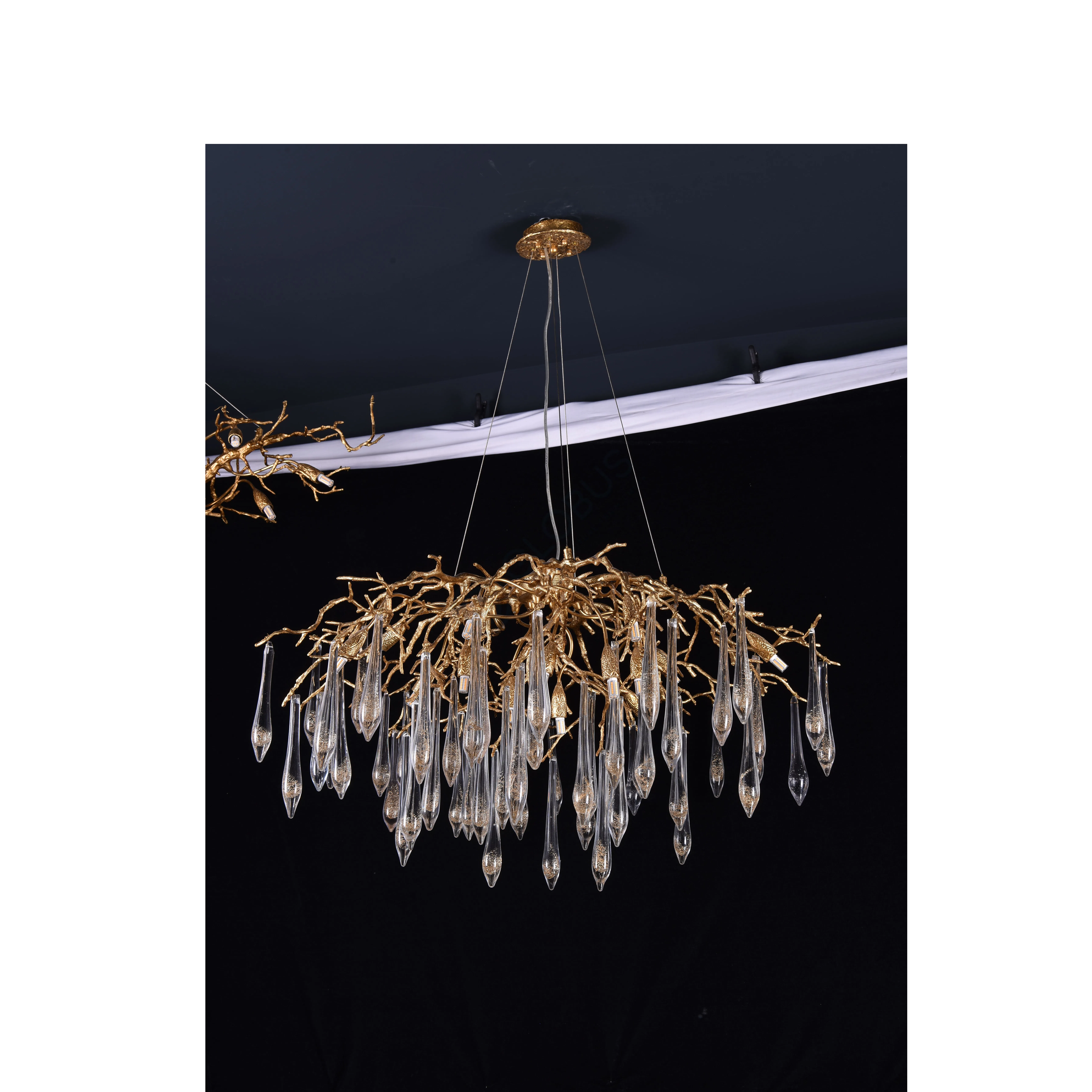 Люстра Wondolia