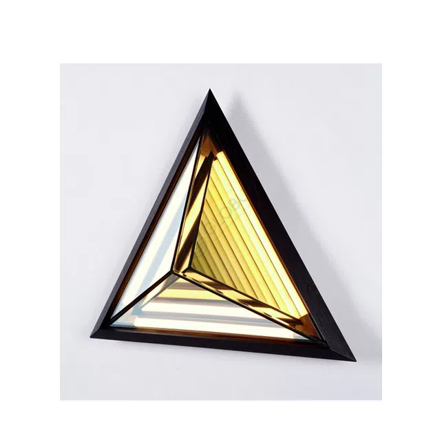 Бра ROSIE LI STUDIO Stella Triangle