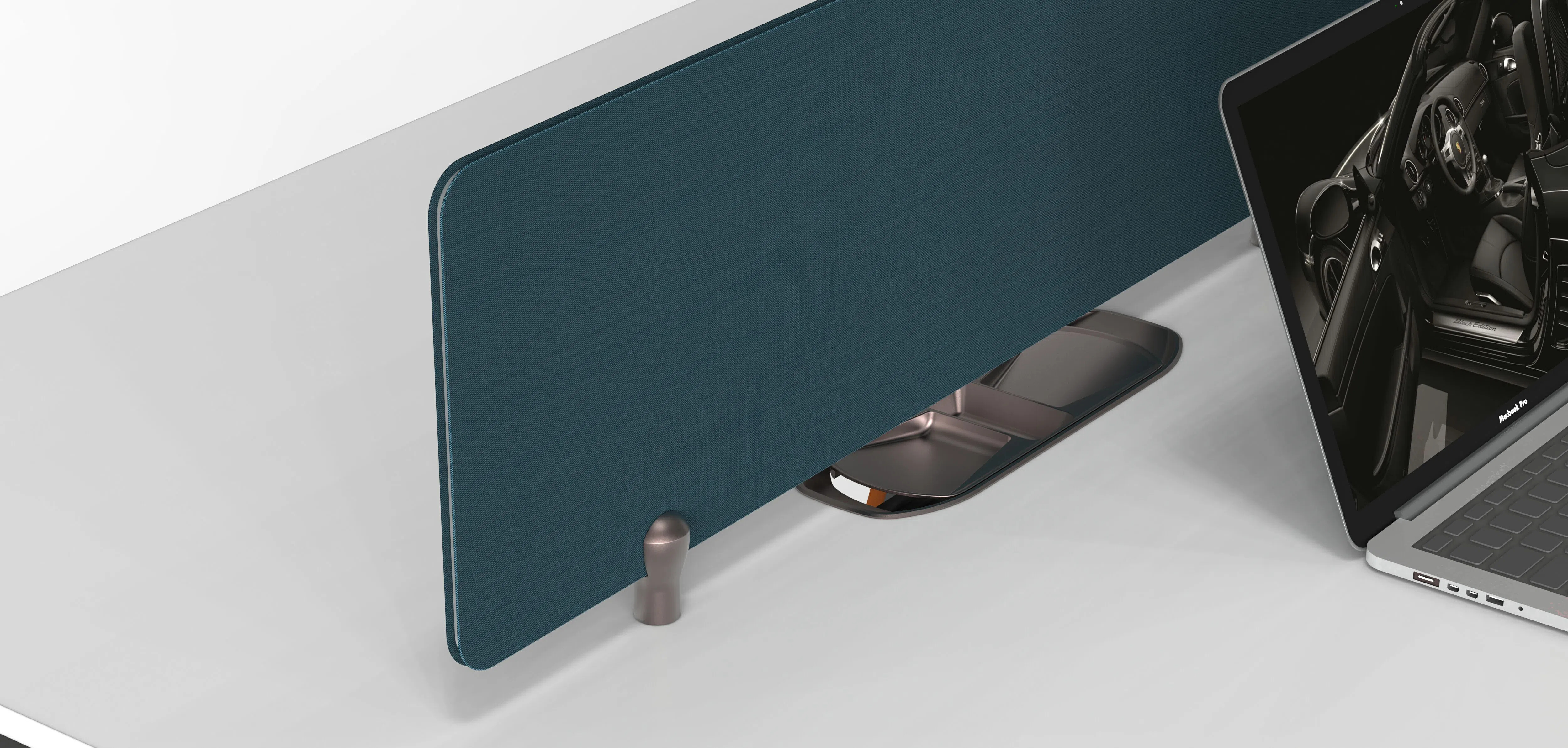 Офисный стол с перегородками Meridies