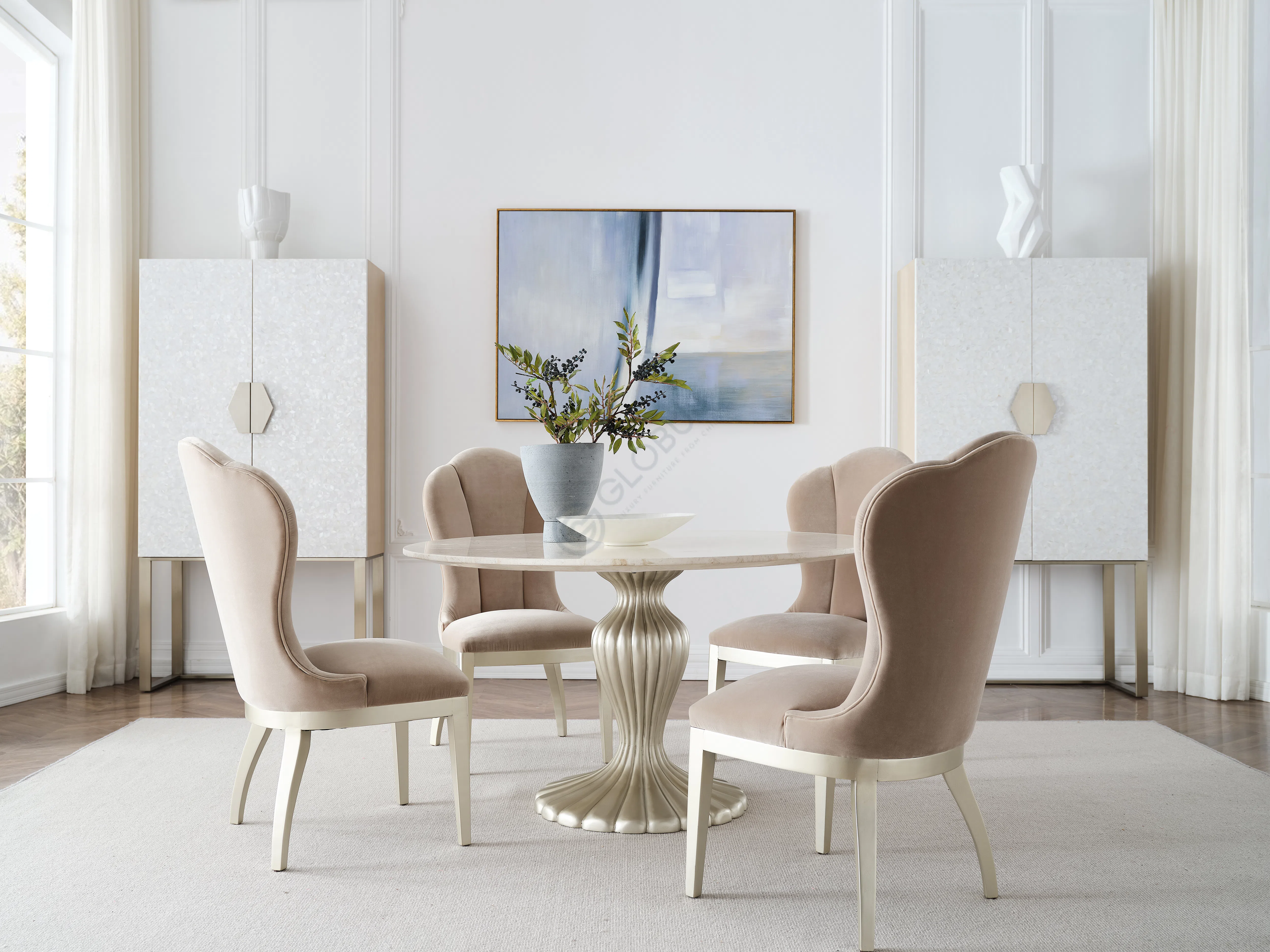 Обеденный стол CARACOLE Discussion