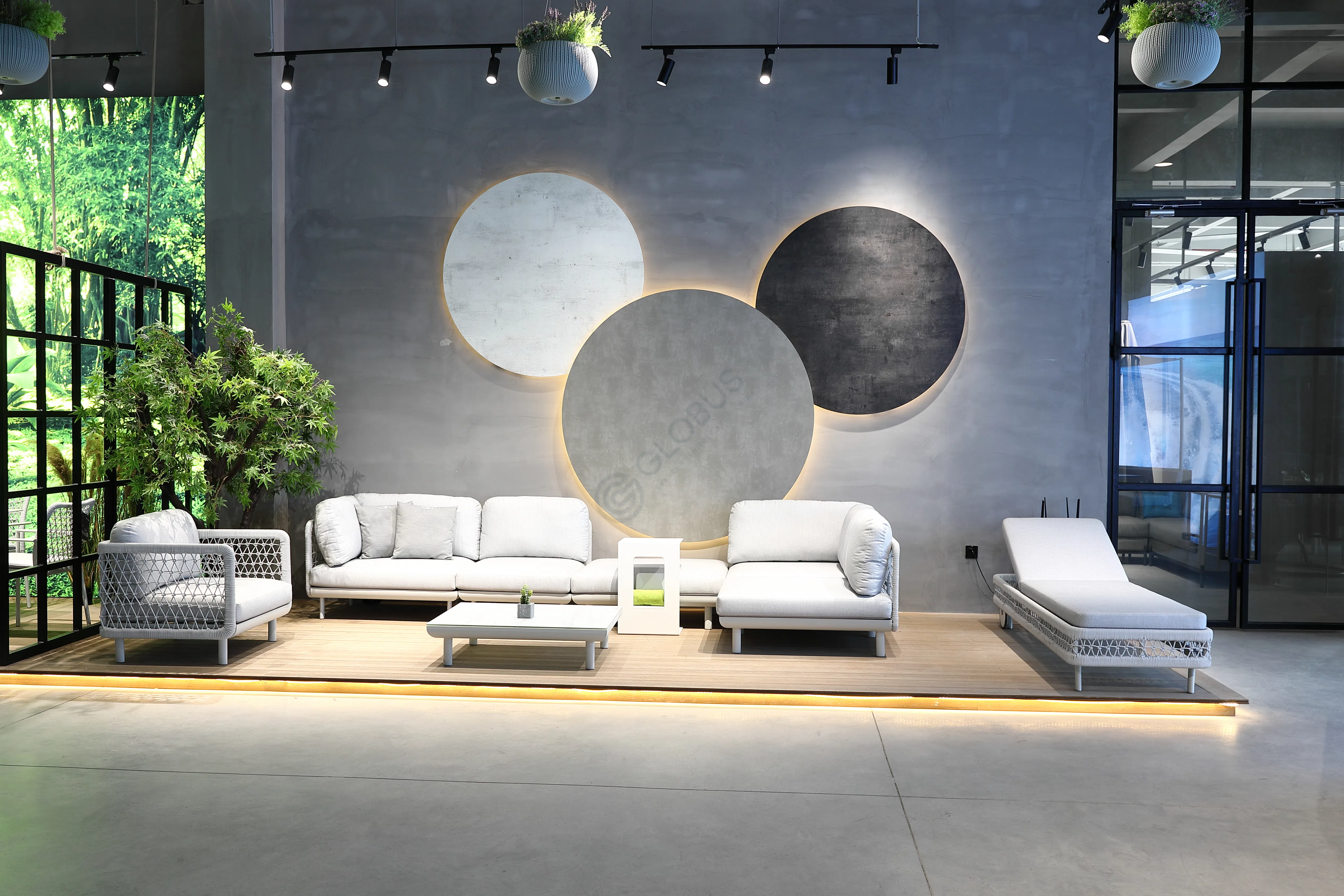 Уличный журнальный столик COUTURE JARDIN