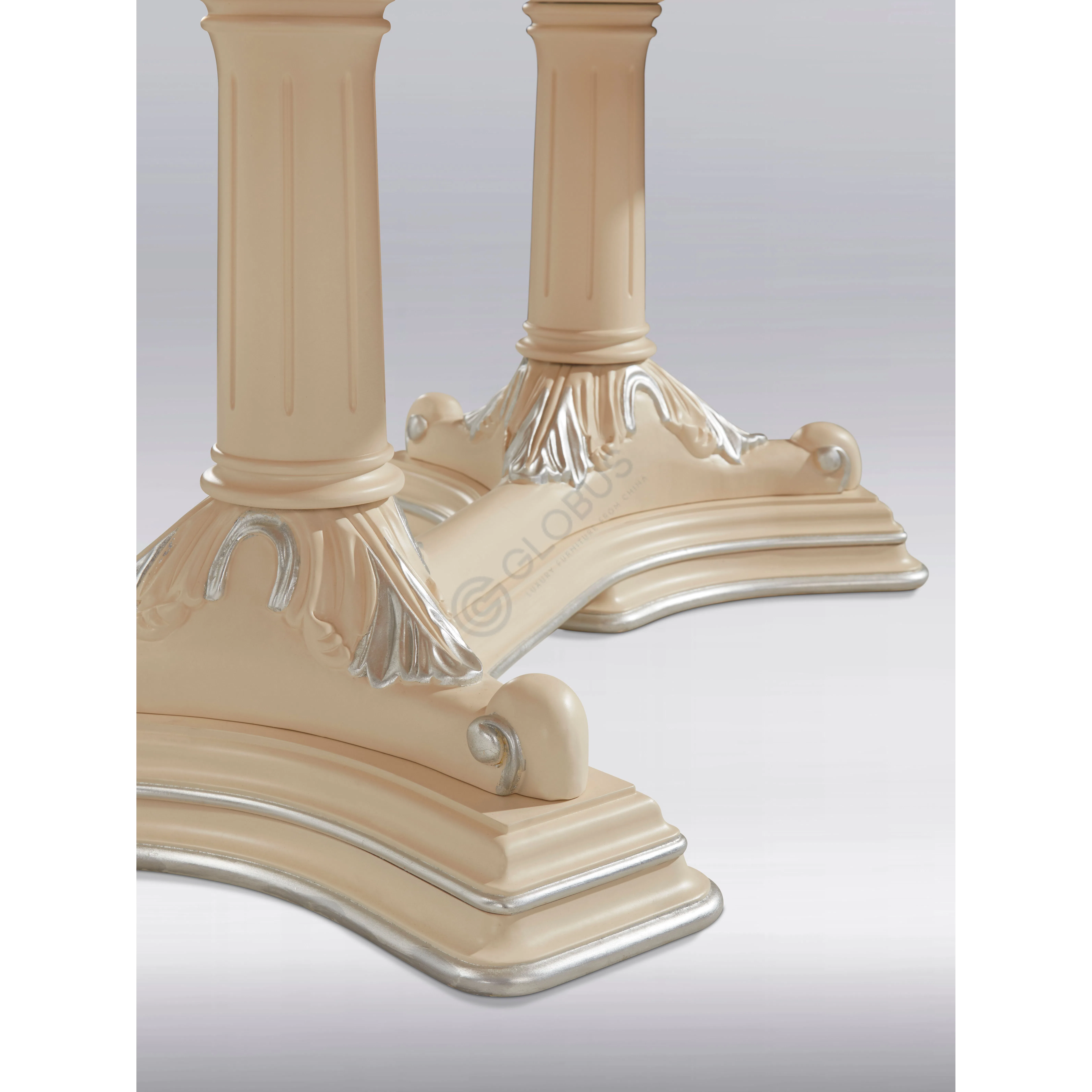 Обеденный стол Katrianna