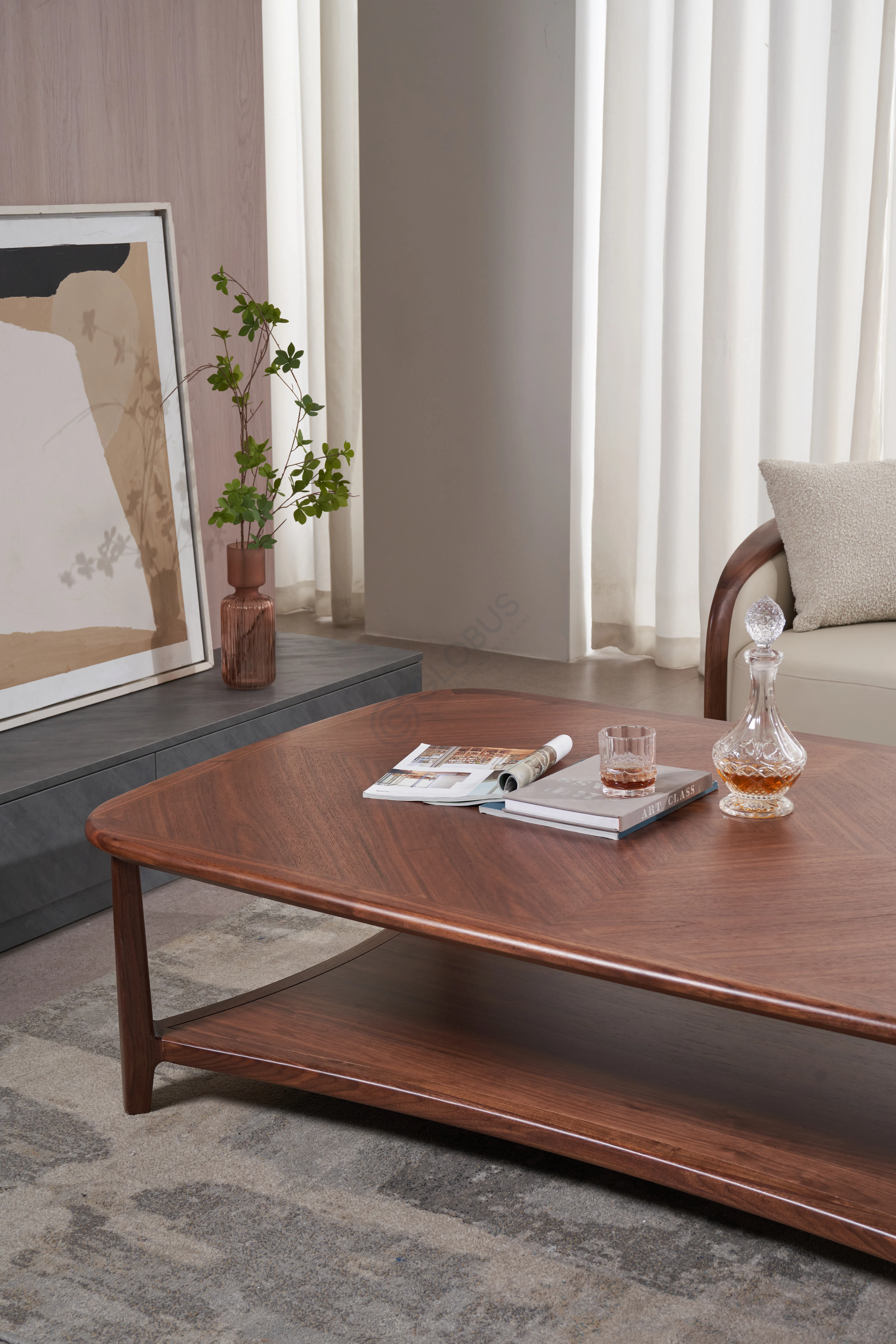 Журнальный столик Gregorius