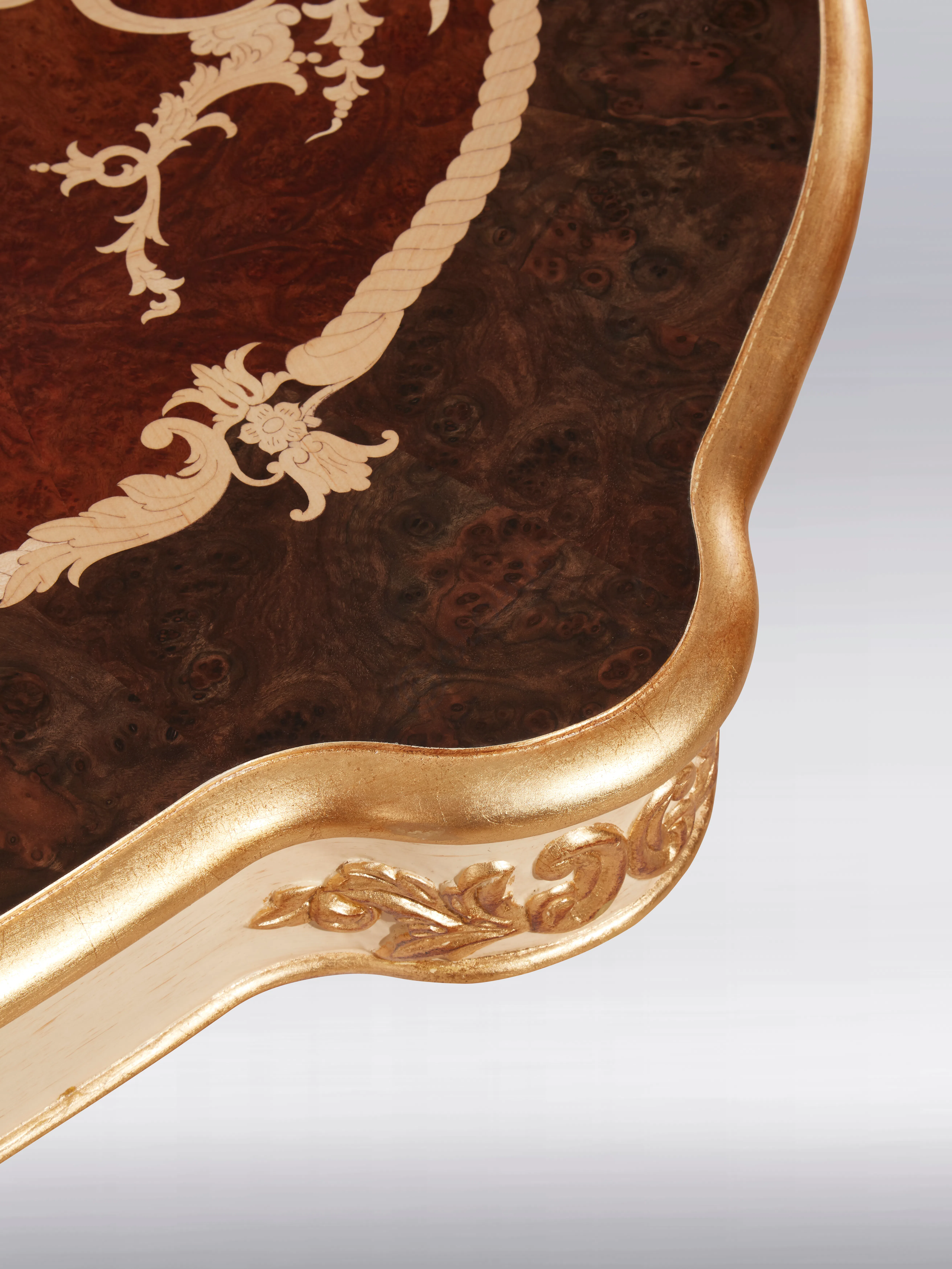 Обеденный стол Newart