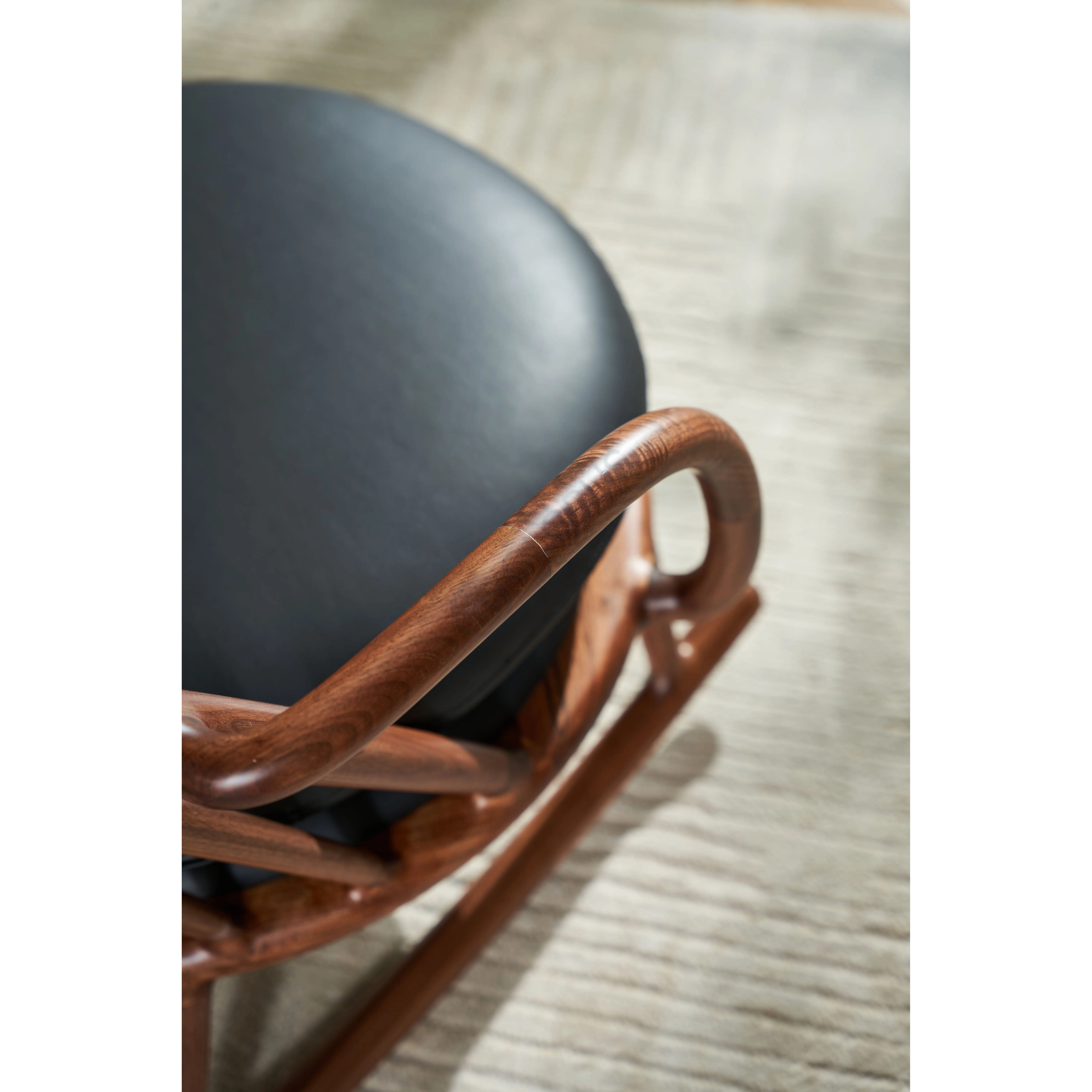 Кресло-качалка Yvannick