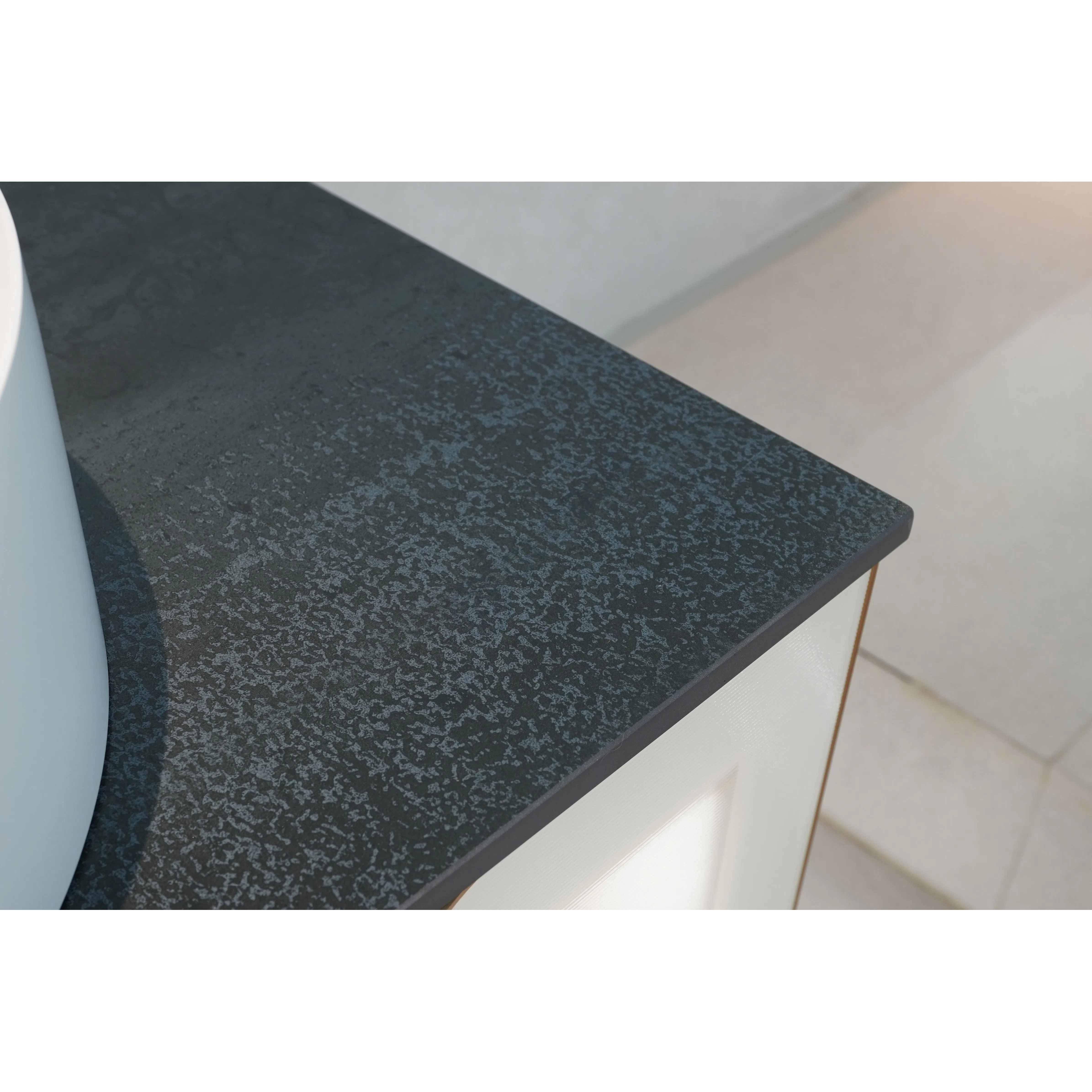 Ванный шкаф Embellis