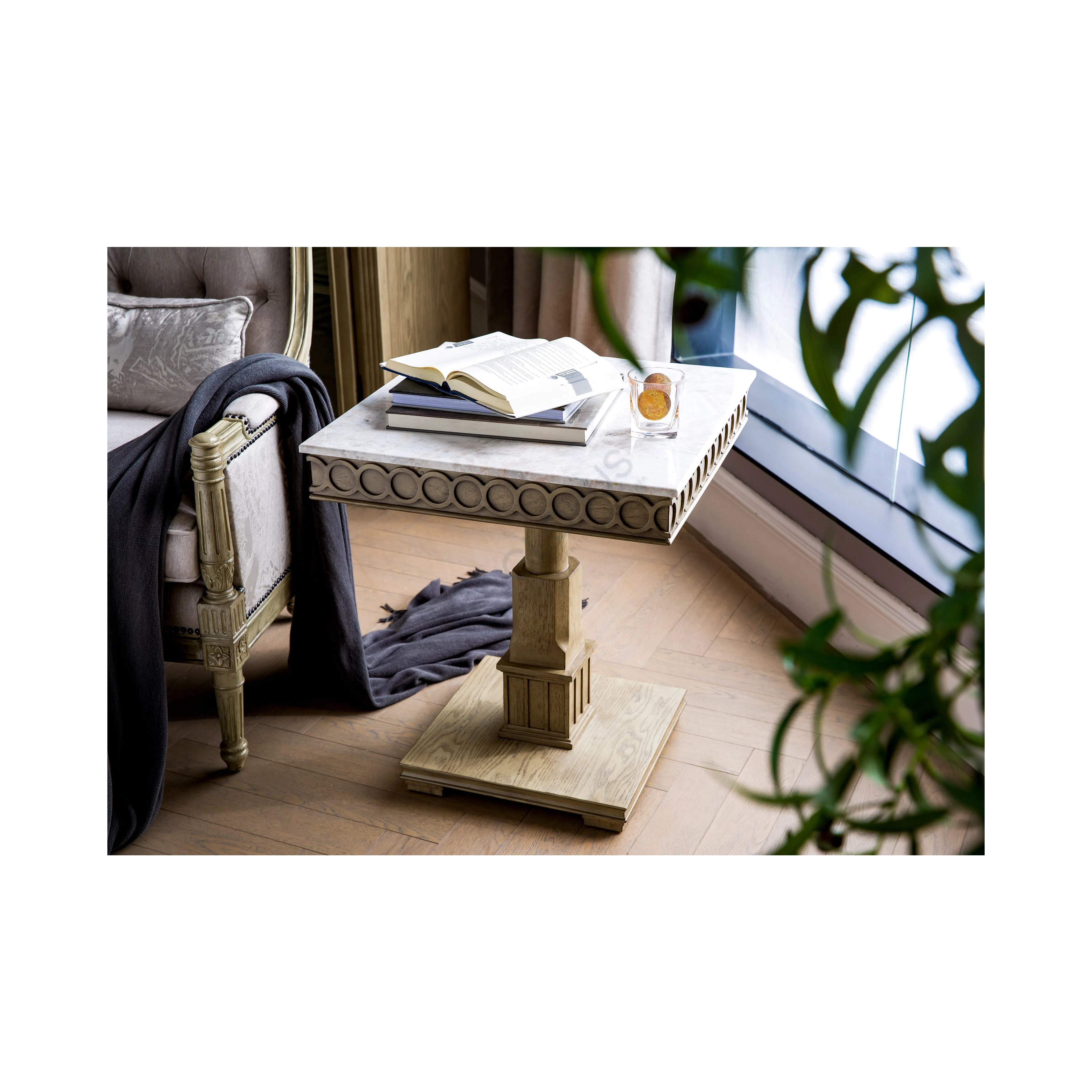 Угловой столик Geode