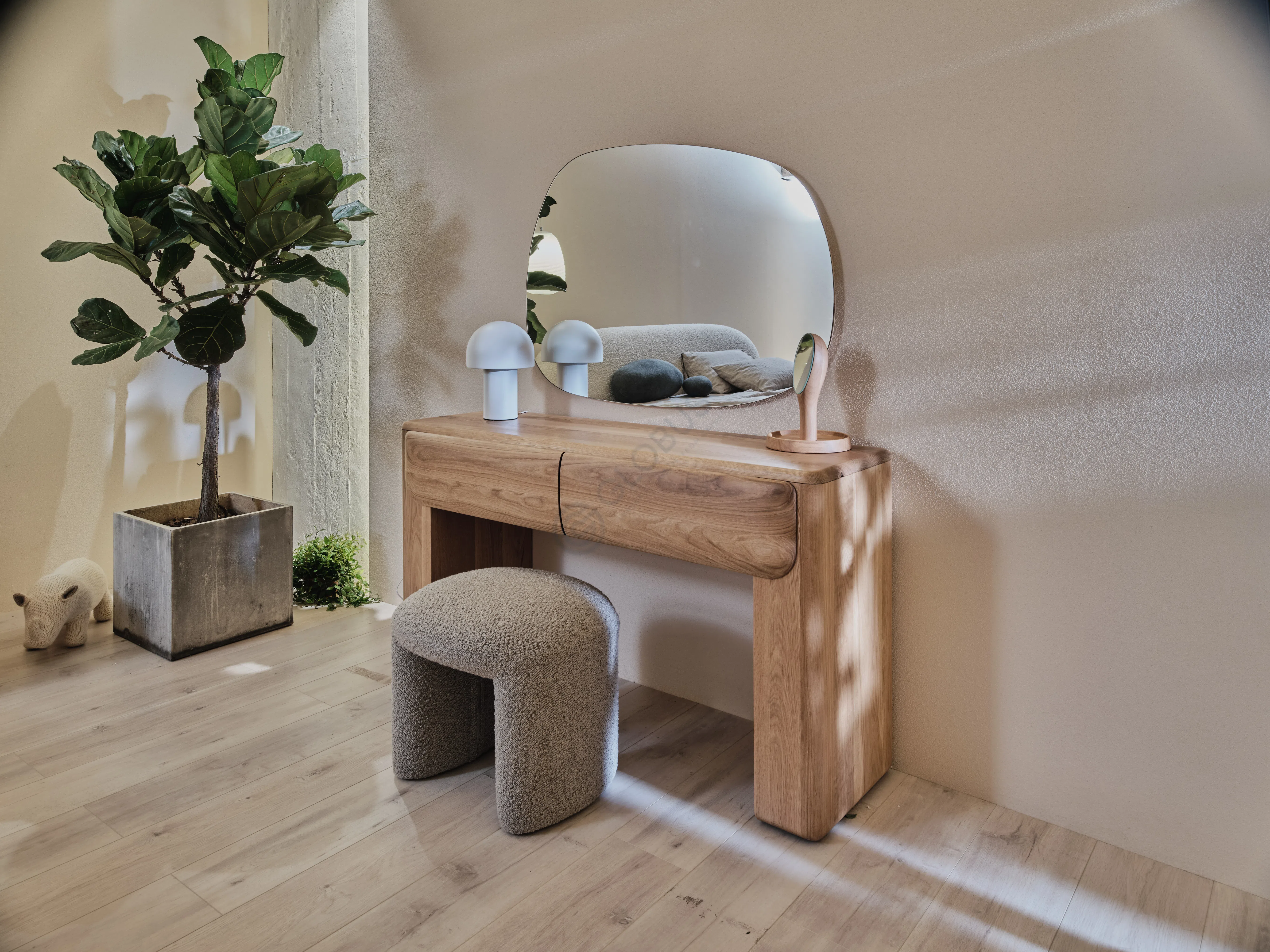 Туалетный столик Maurine