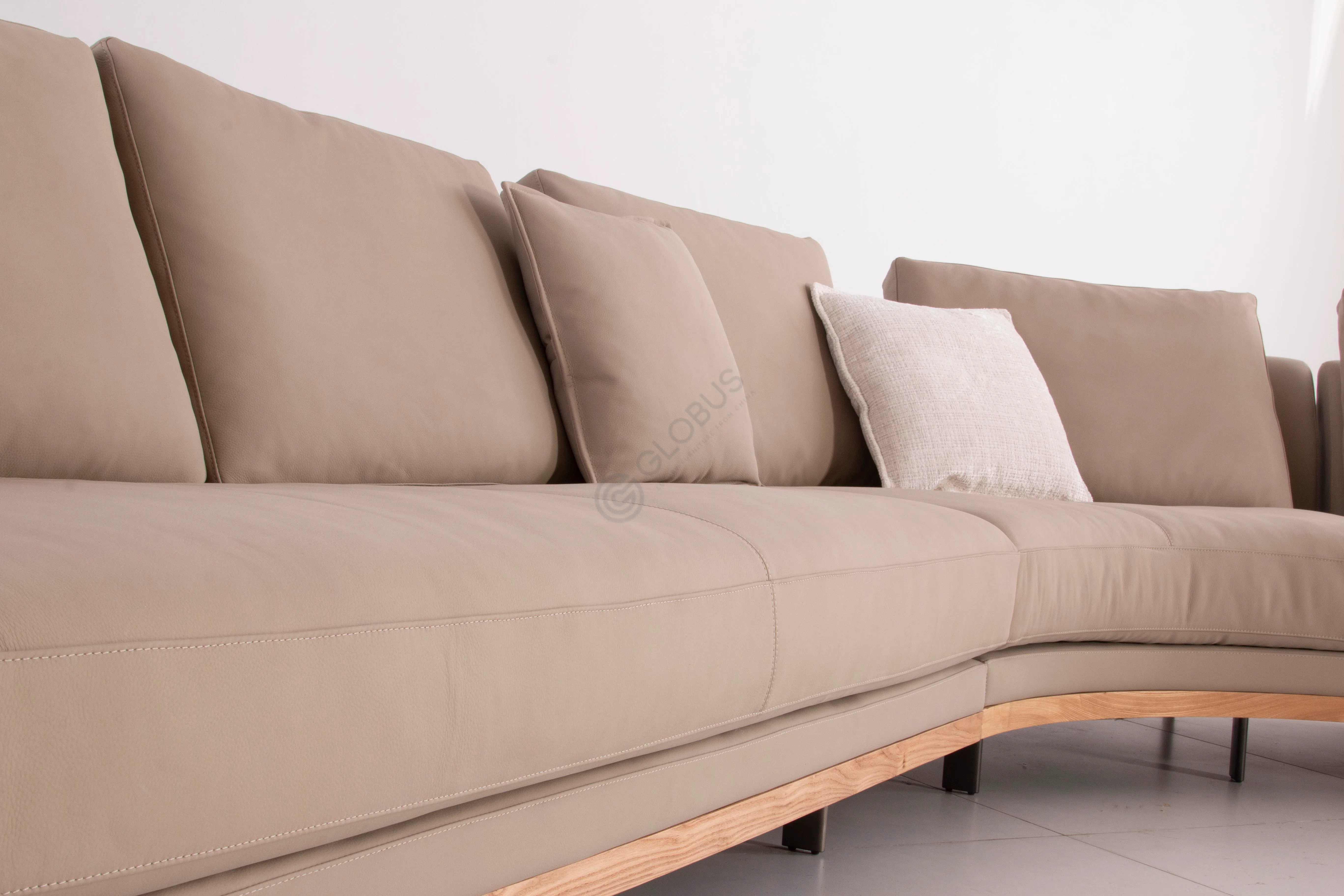 Диван Preliator