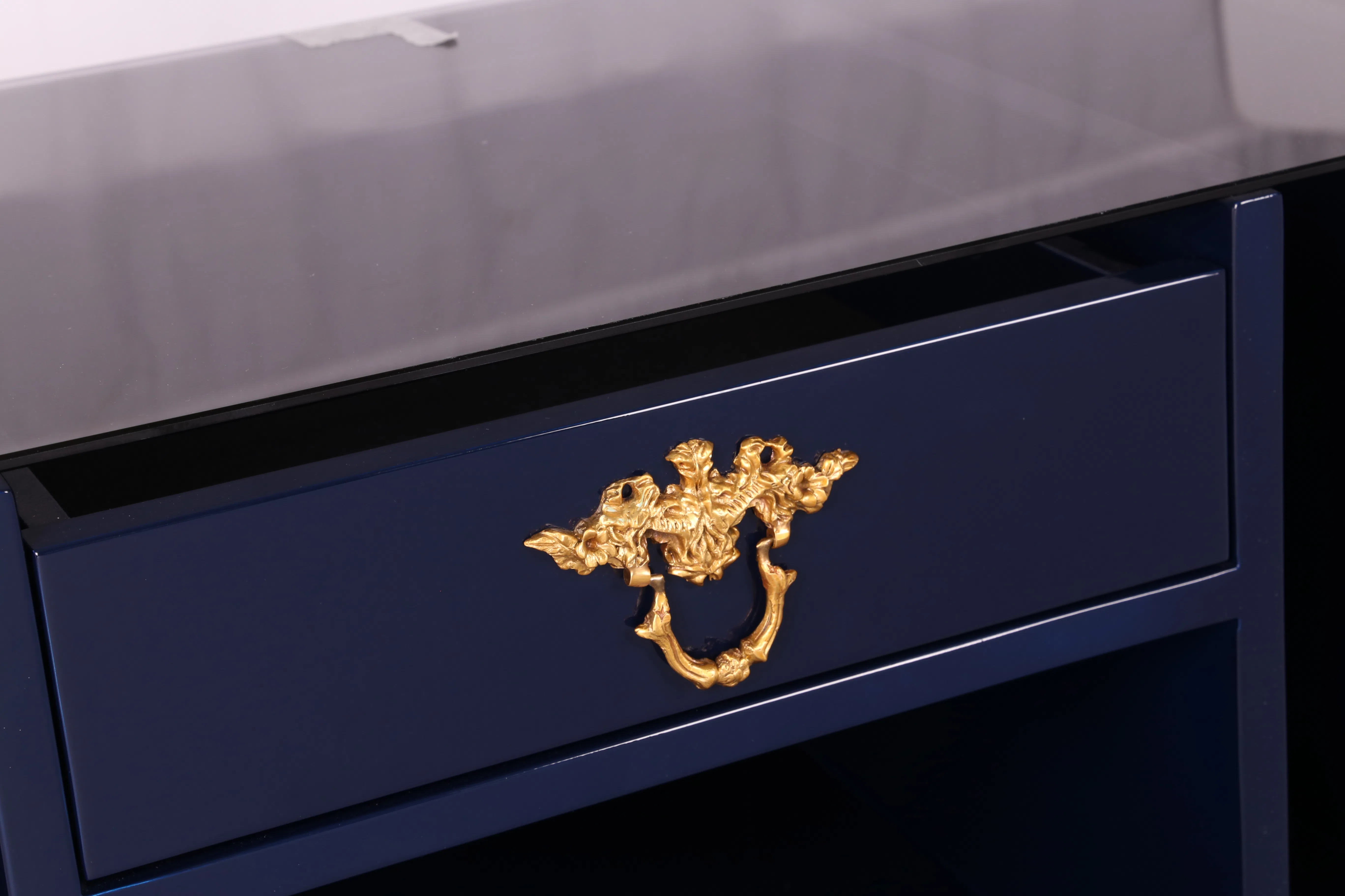 Прикроватная тумба BOCA DO LOBO Tower