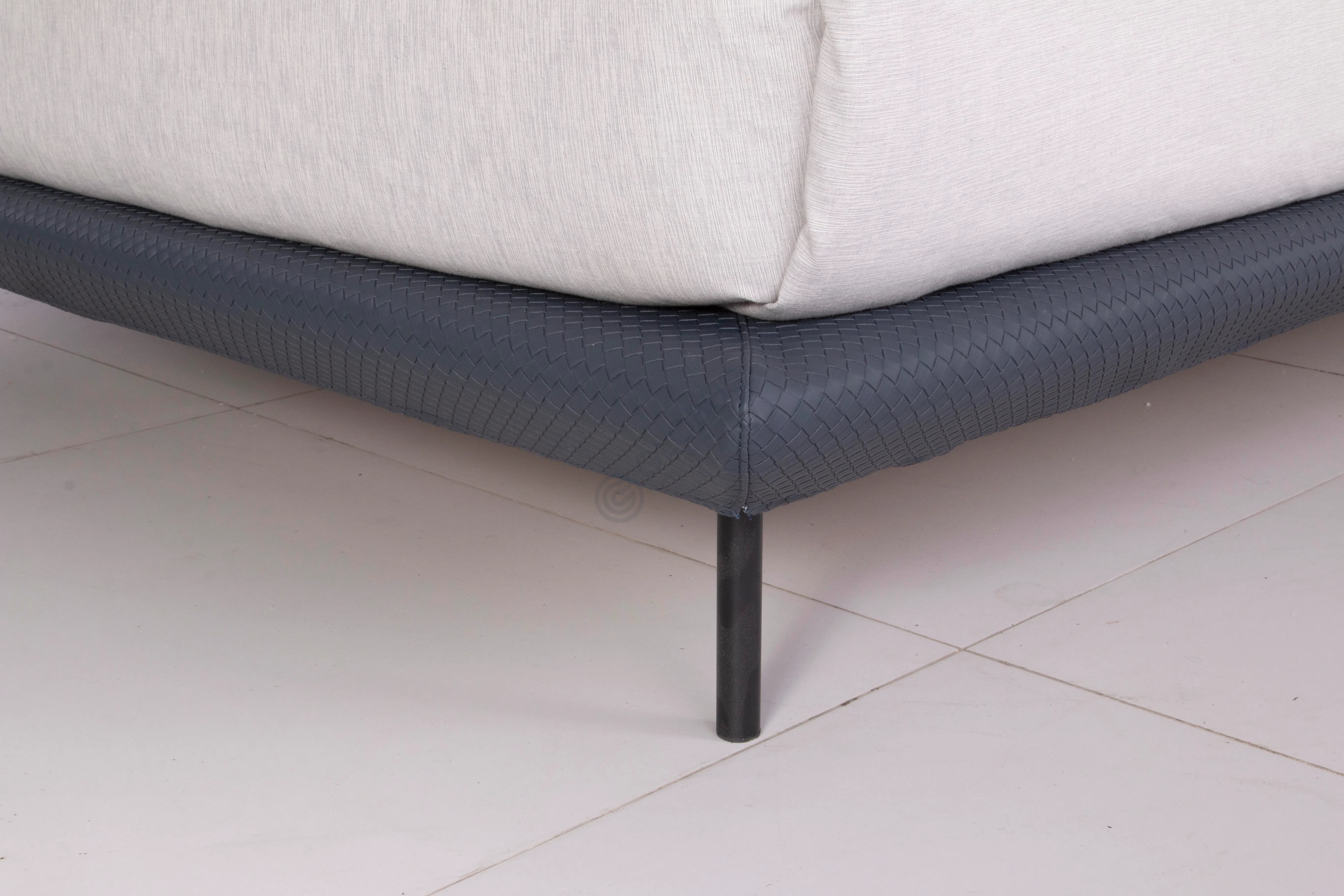 Кровать NATUZZI ITALIA Campus