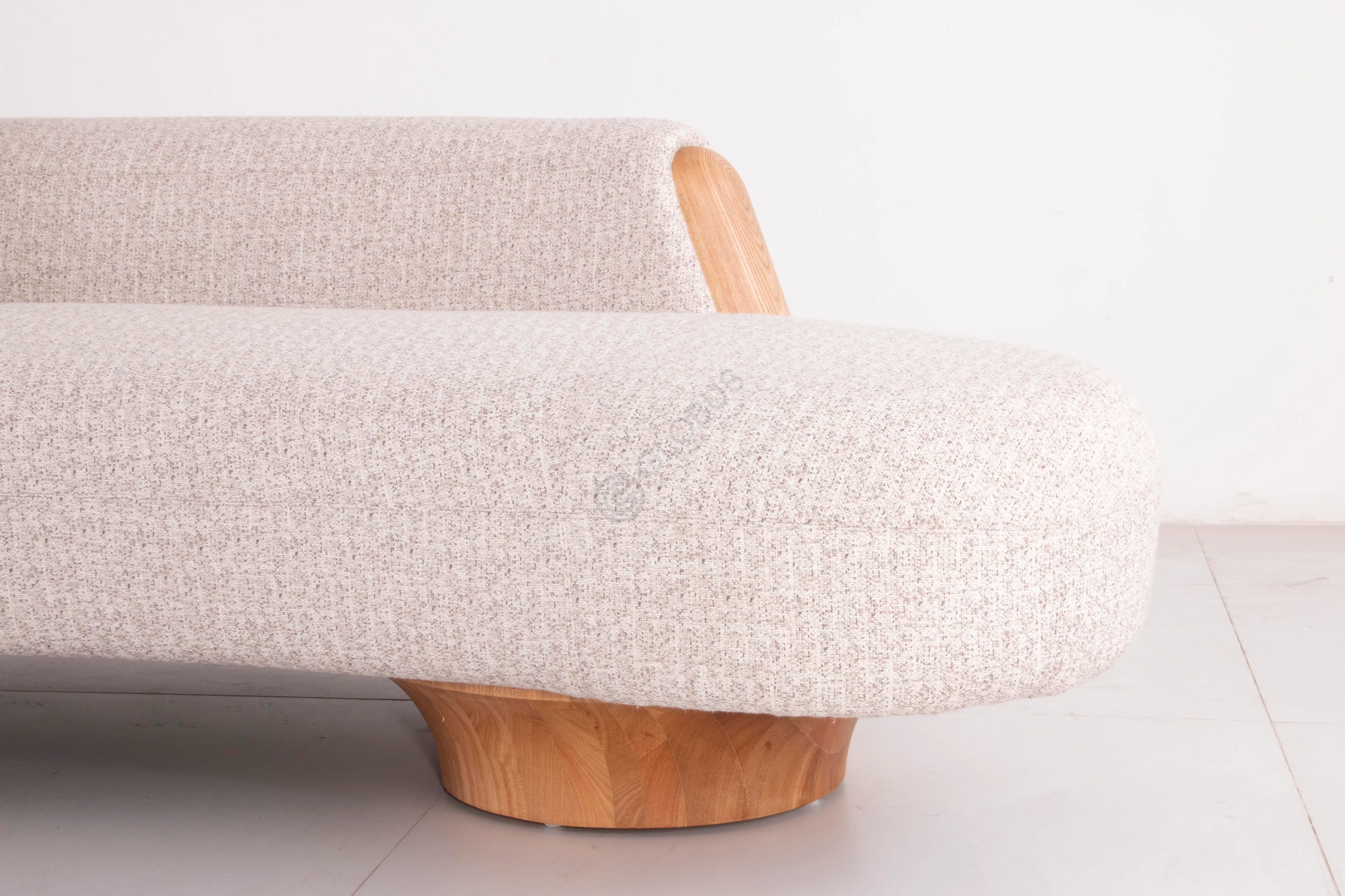 Кушетка ENNE Suspence B