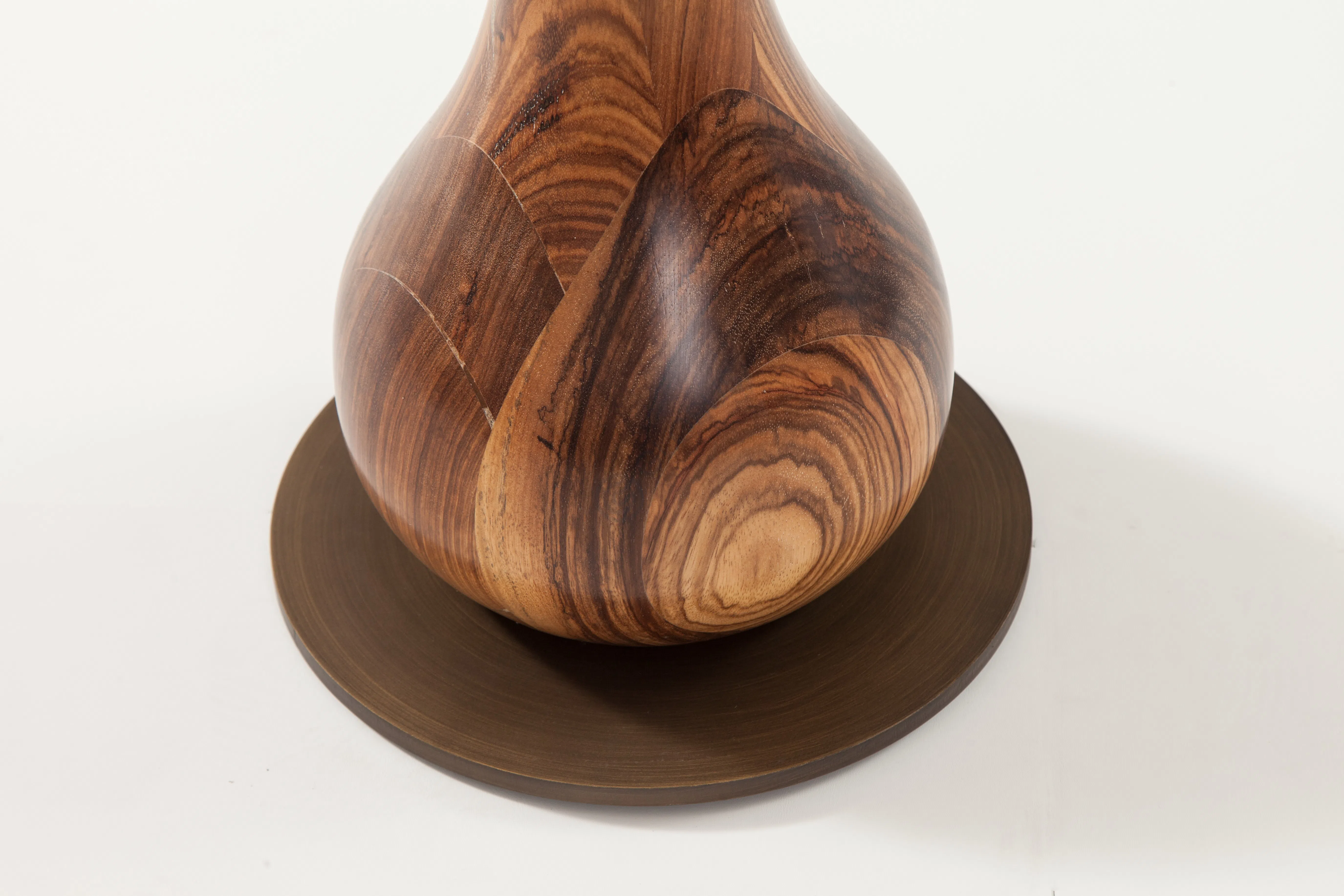 Угловой столик Admiratio