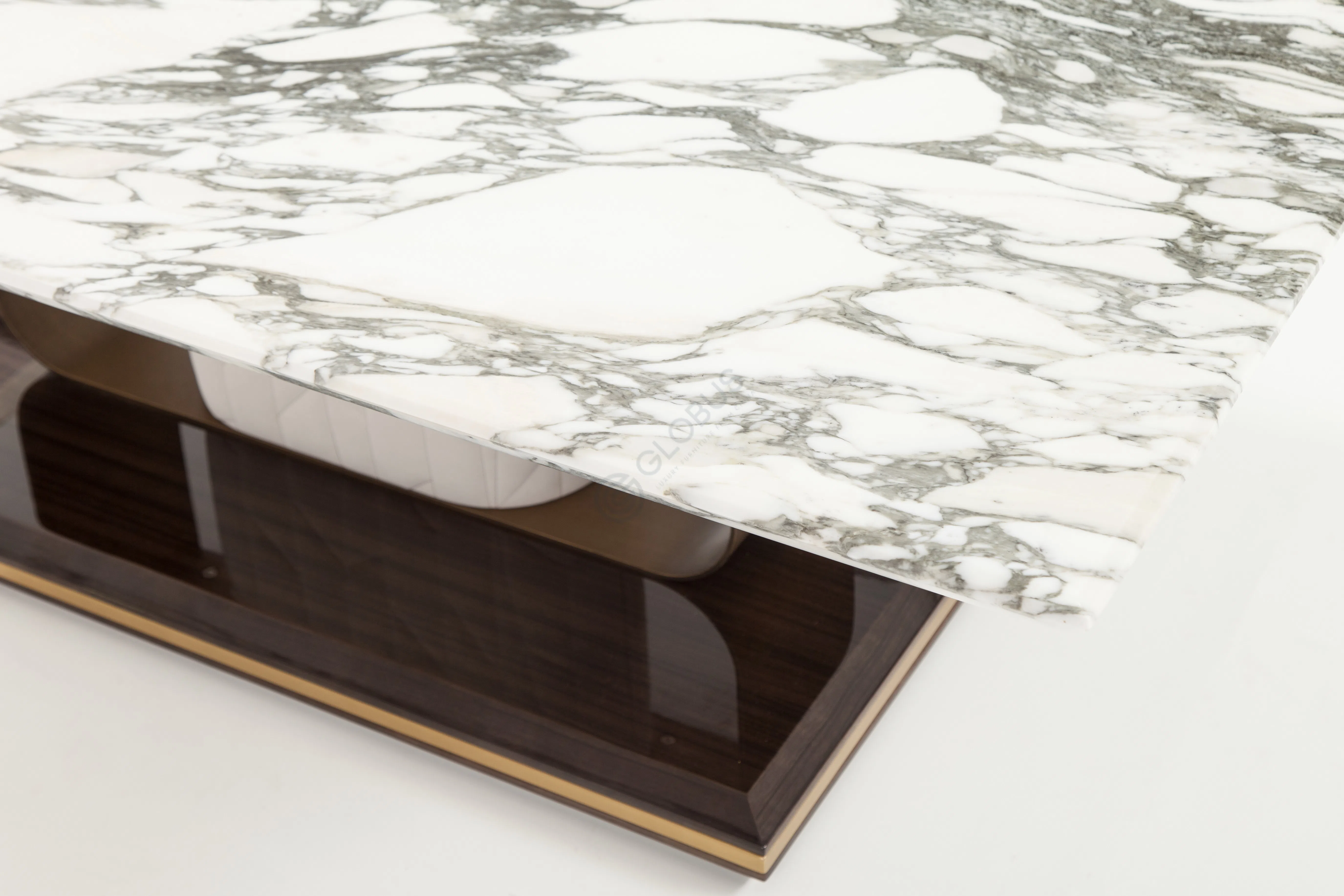 Журнальный столик Olimirlim