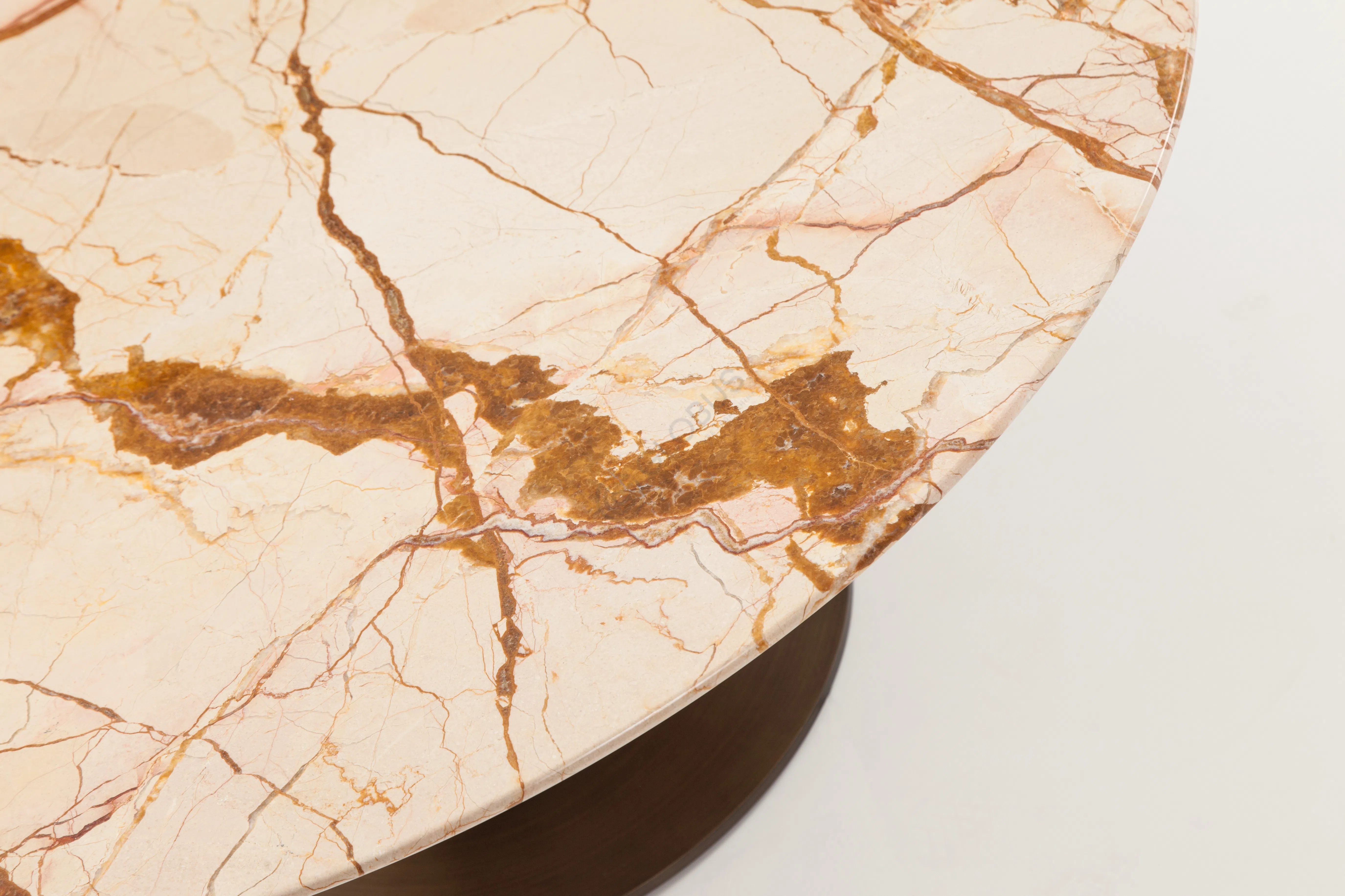 Журнальный столик Higglers