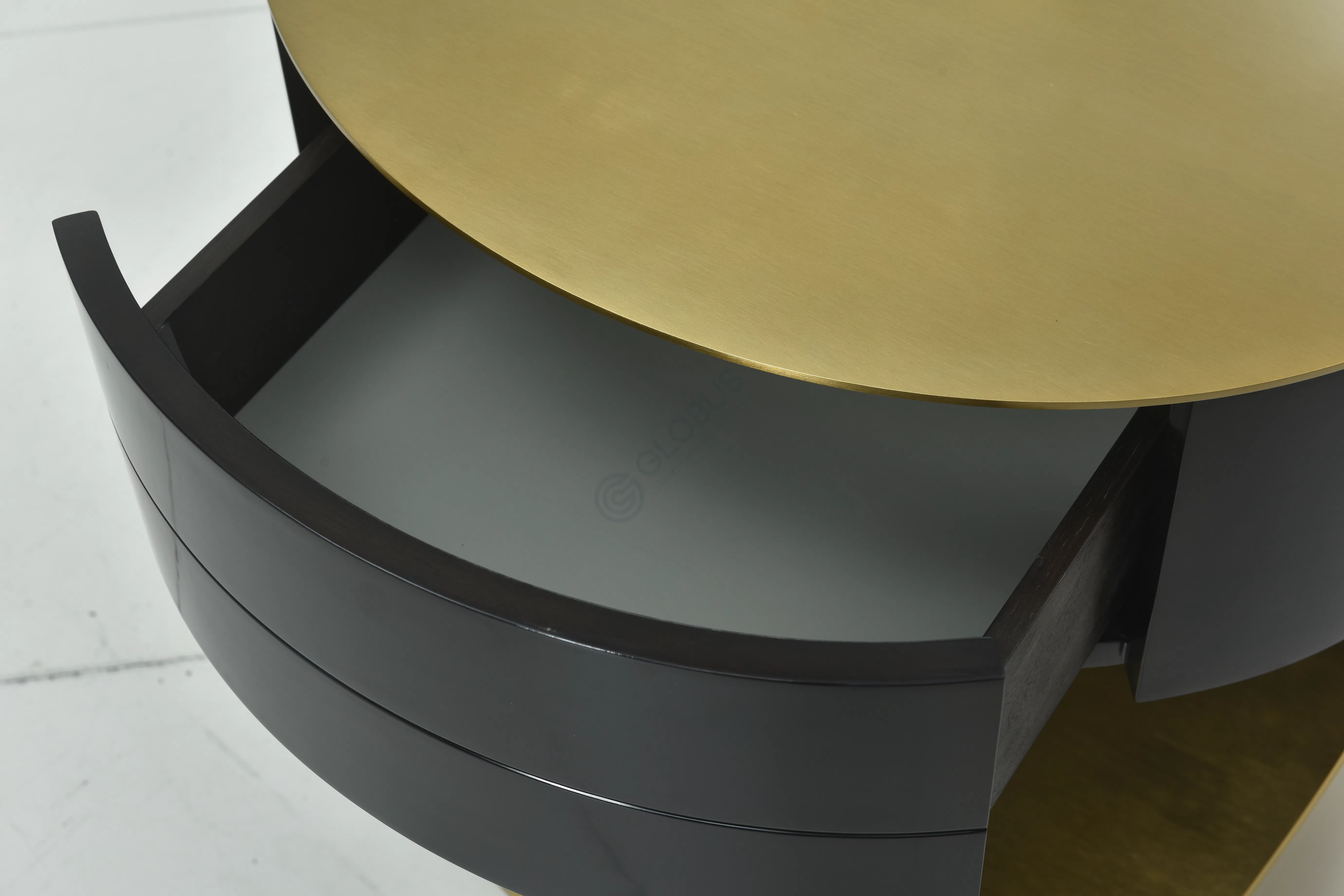 Прикроватная тумба Selima