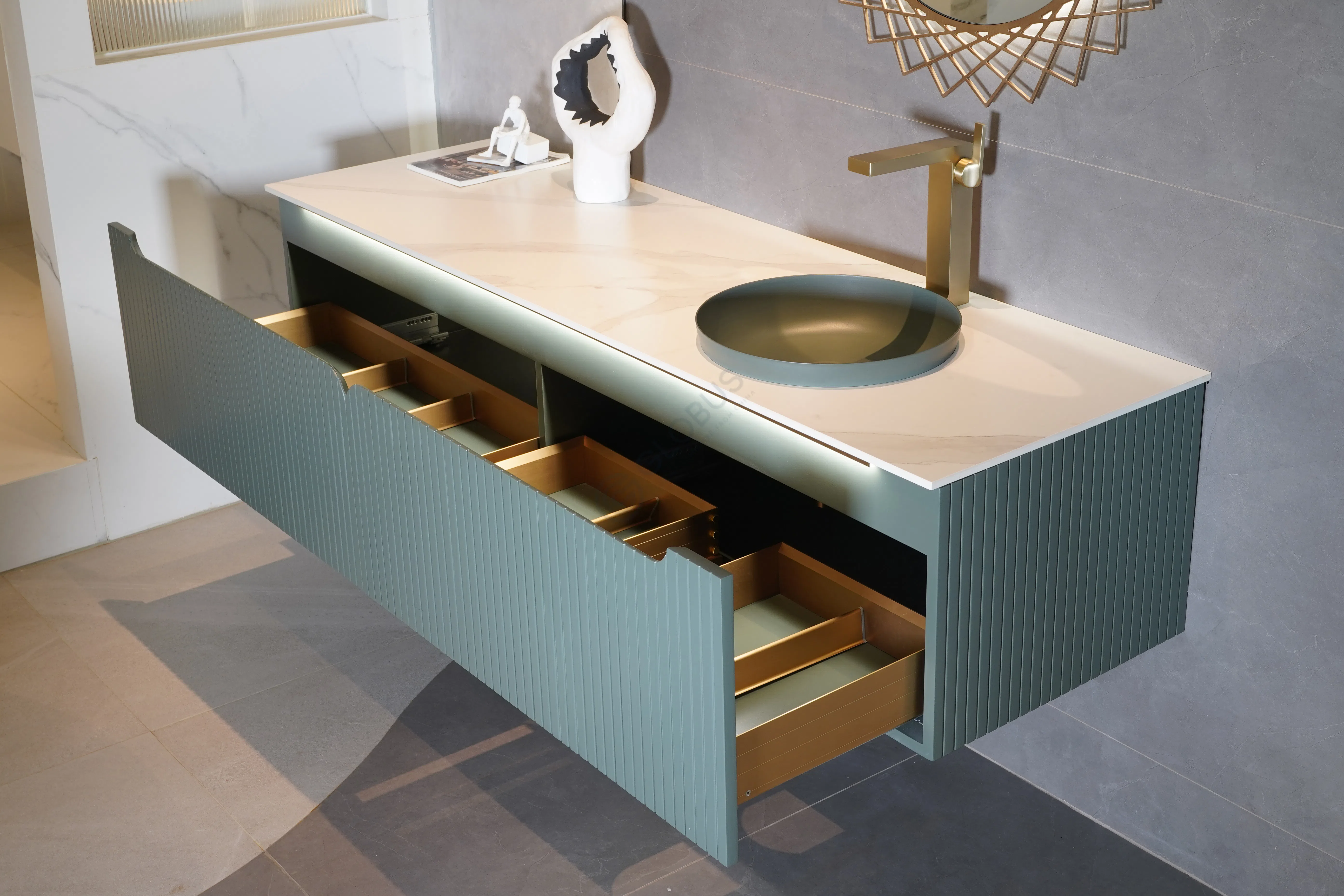 Ванный шкаф Origuenio