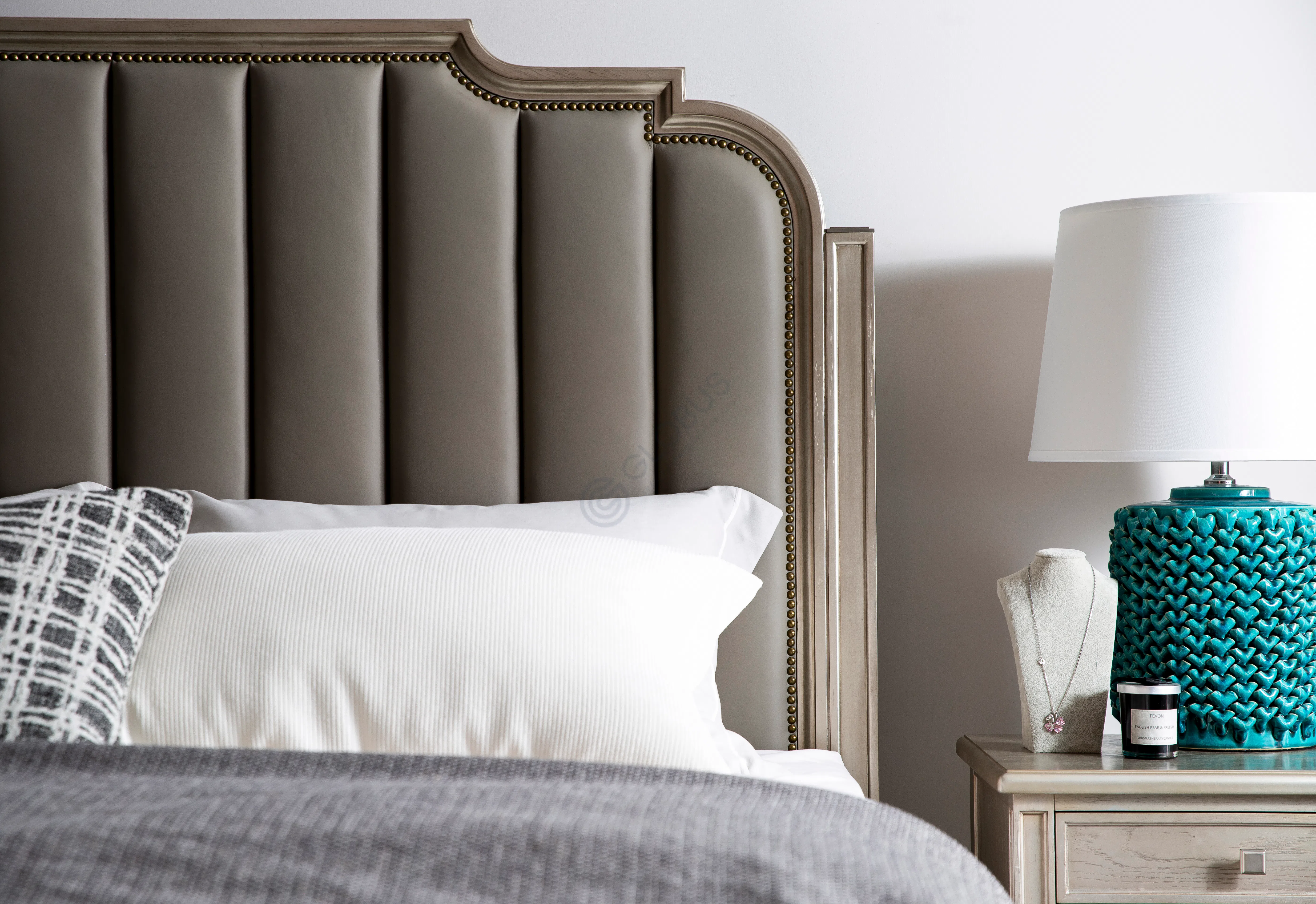 Кровать Ysmael